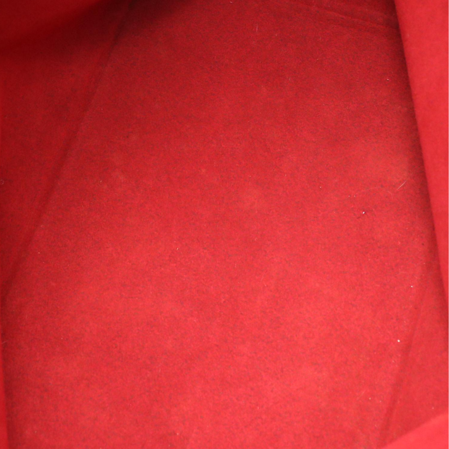 Louis Vuitton Noé Drawstring Bucket Bag in Red Epi Leather