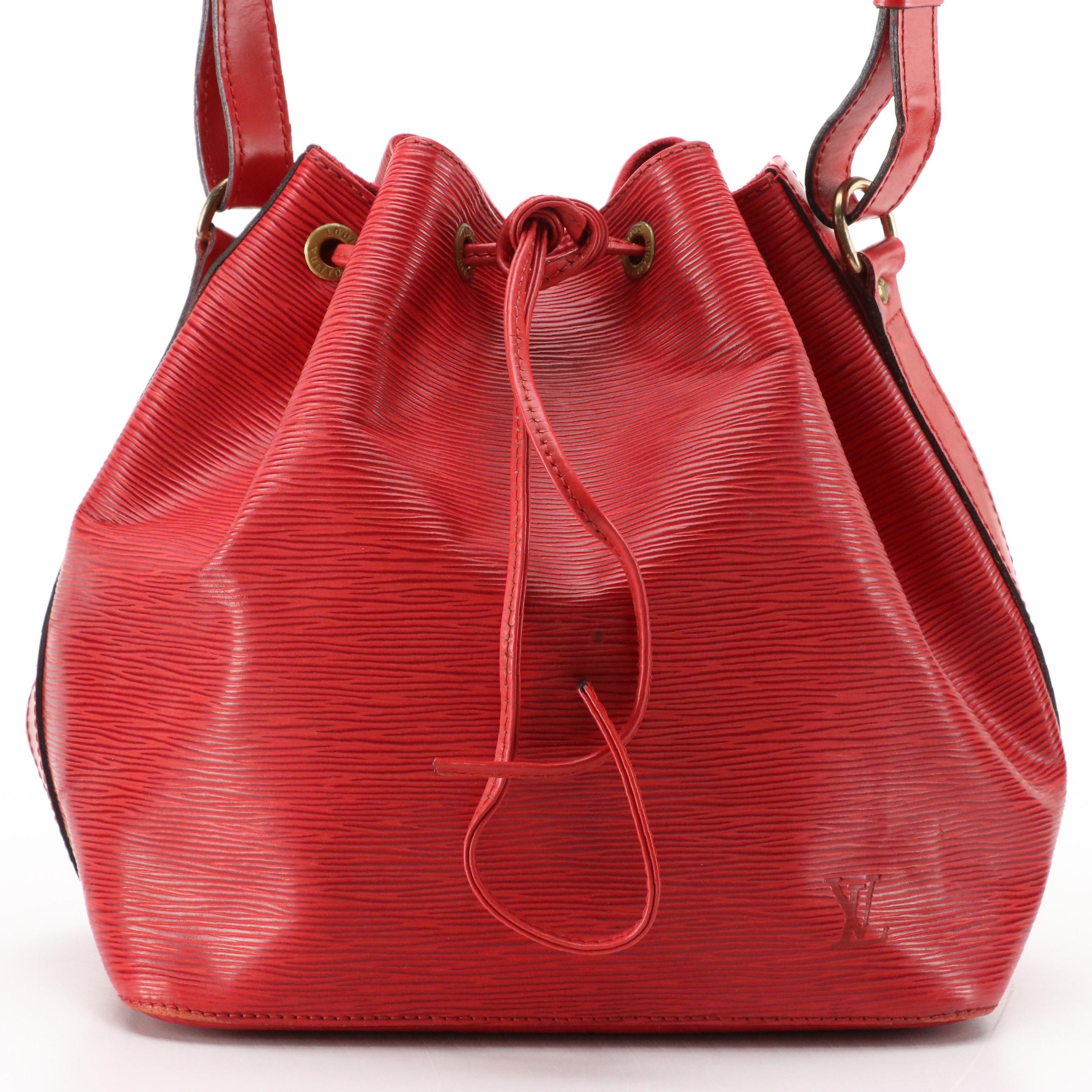 Louis Vuitton Noé Drawstring Bucket Bag in Red Epi Leather