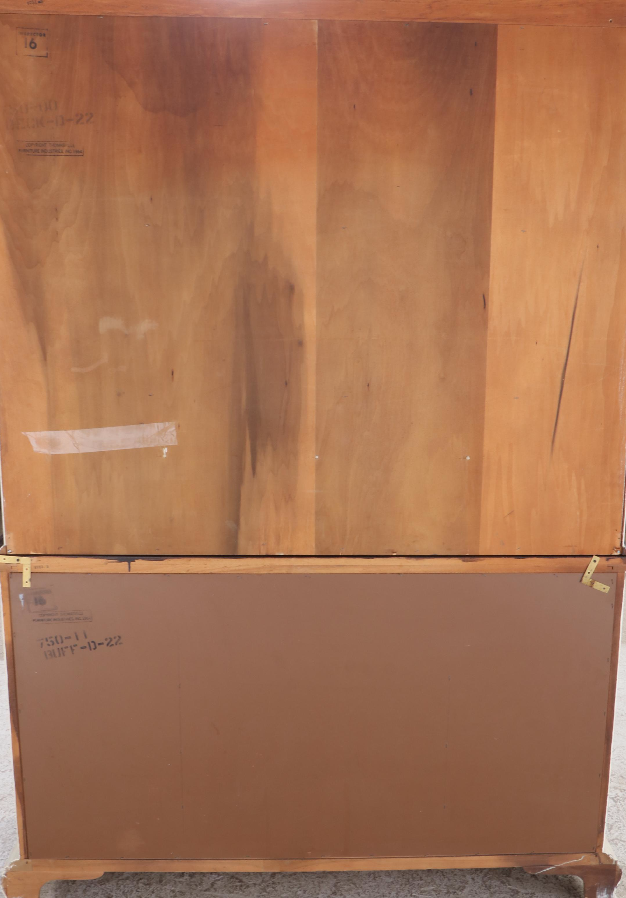 Thomasville Colonial Revival Style Parcel-Painted China Cabinet, Late 20th C.