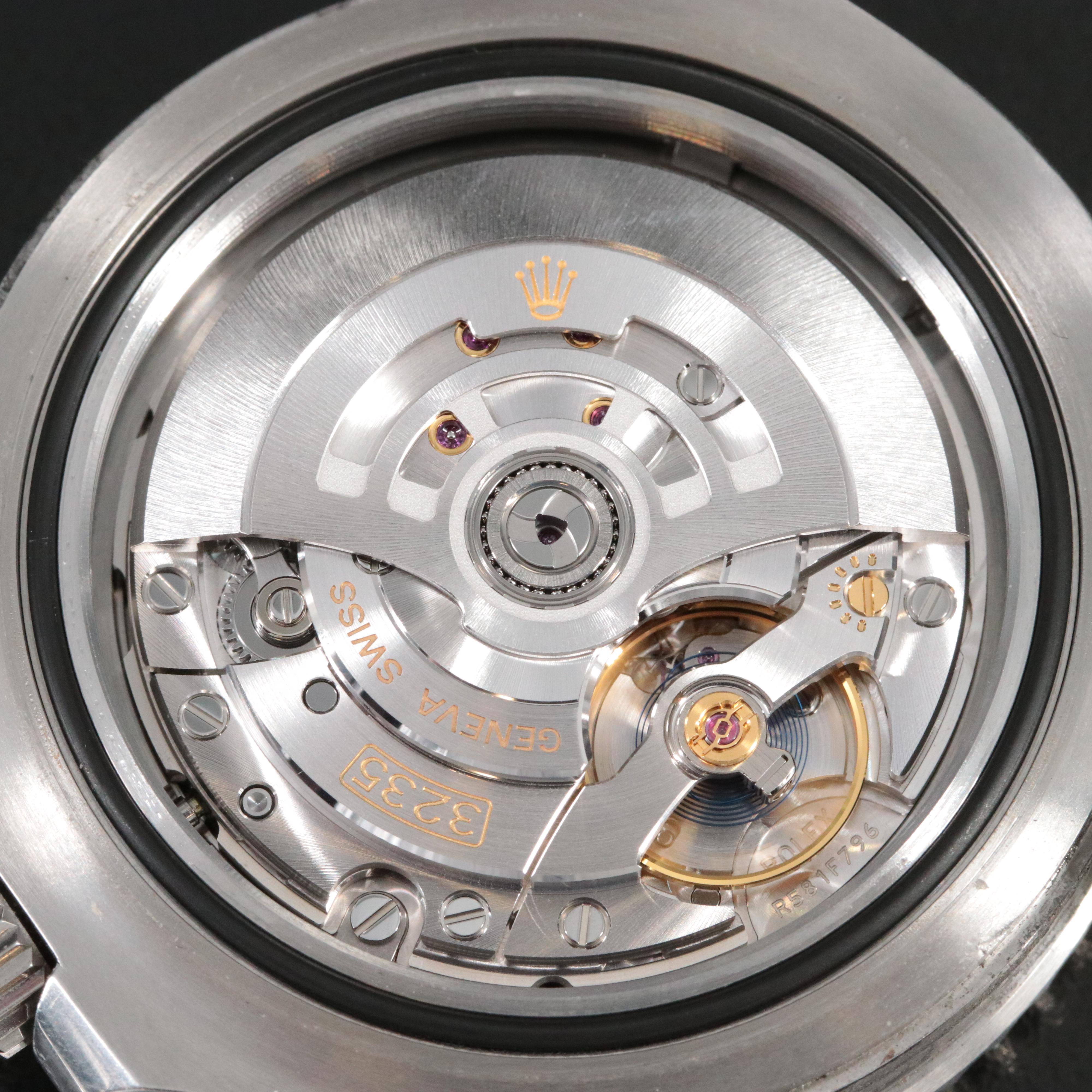 Rolex Oyster Perpetual Sea-Dweller Date Watch 126600