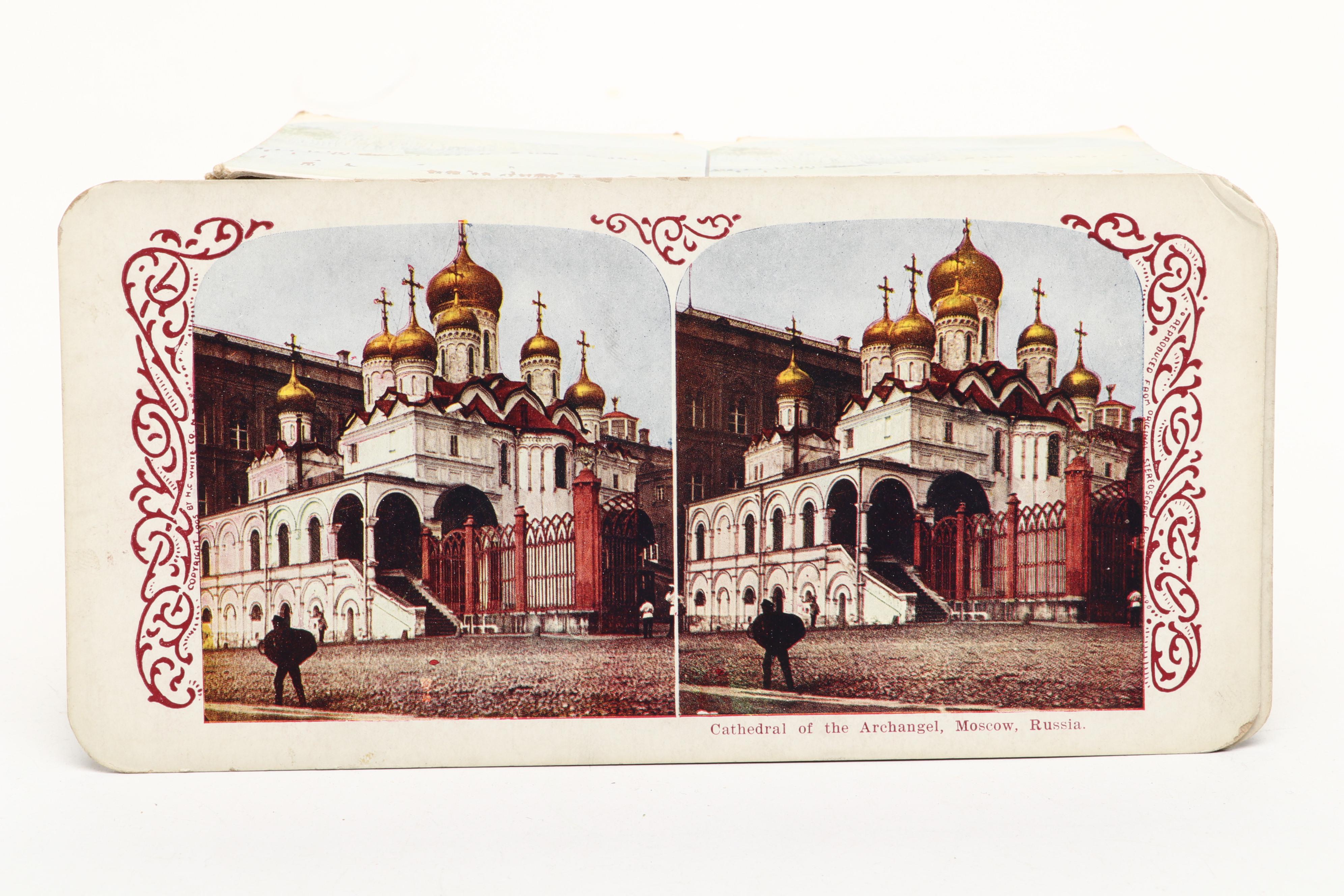 Underwood & Underwood Wood Stereoscope Viewer with Cardboard Stereo Cards