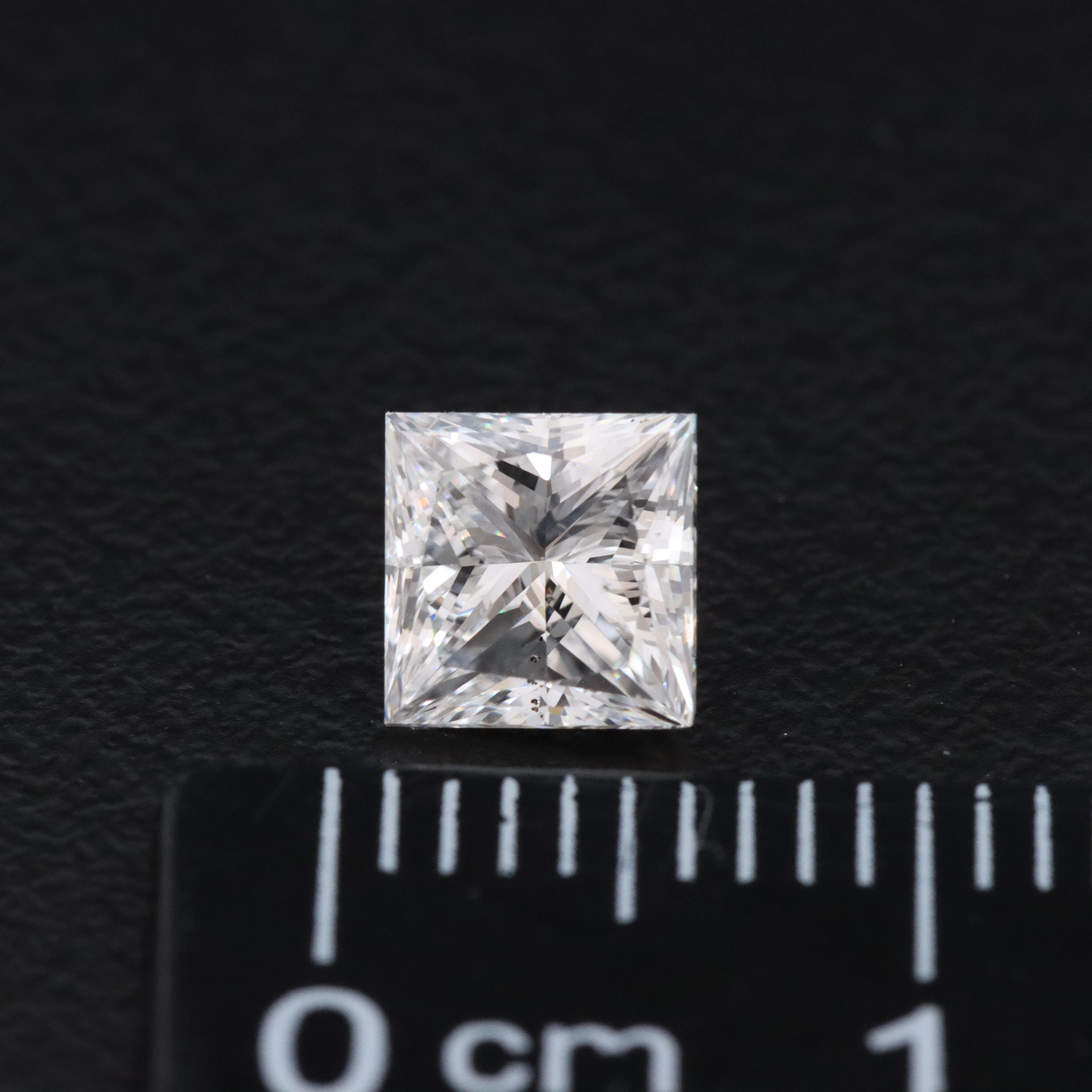 Loose 0.96 CT Diamond with a GIA Report