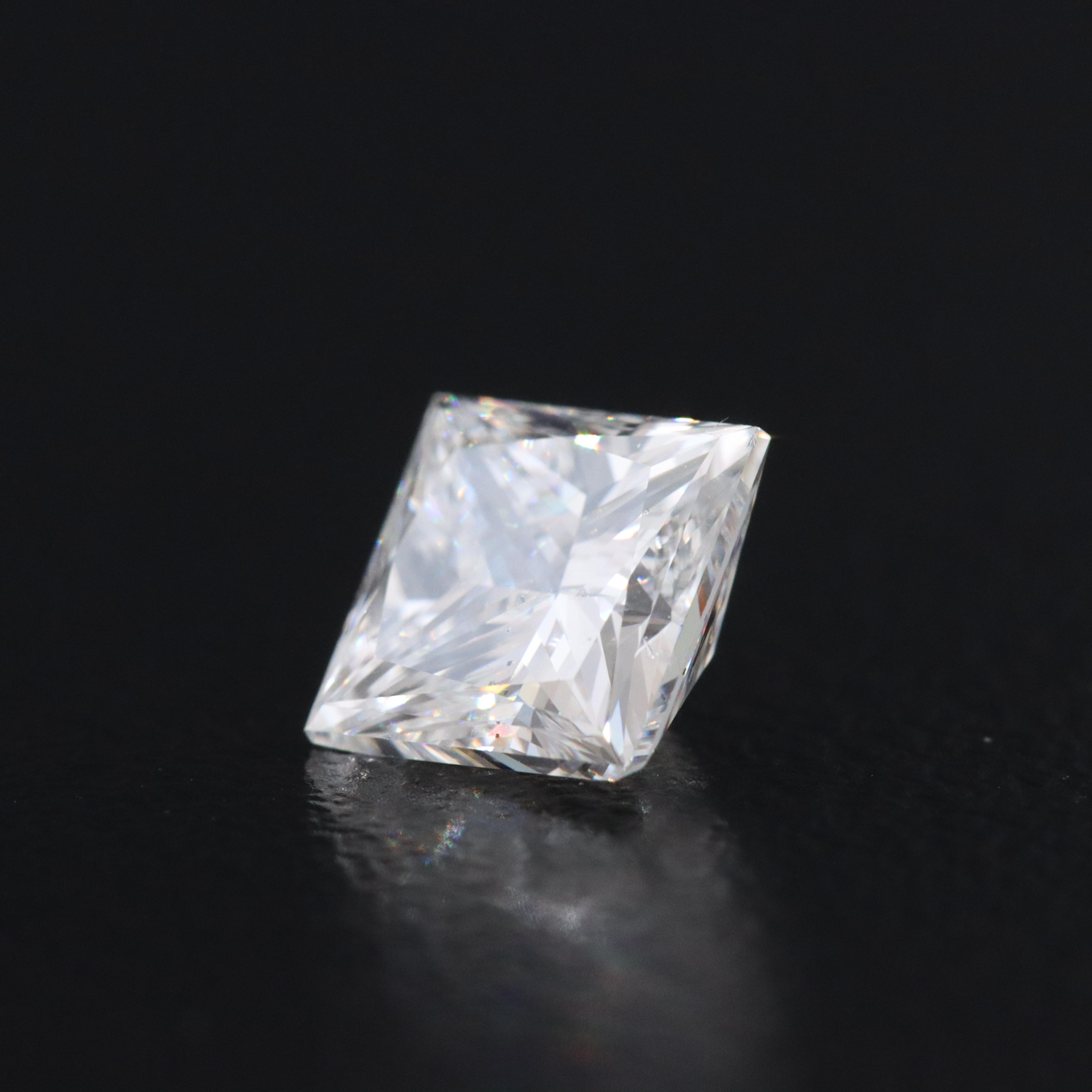 Loose 0.96 CT Diamond with a GIA Report