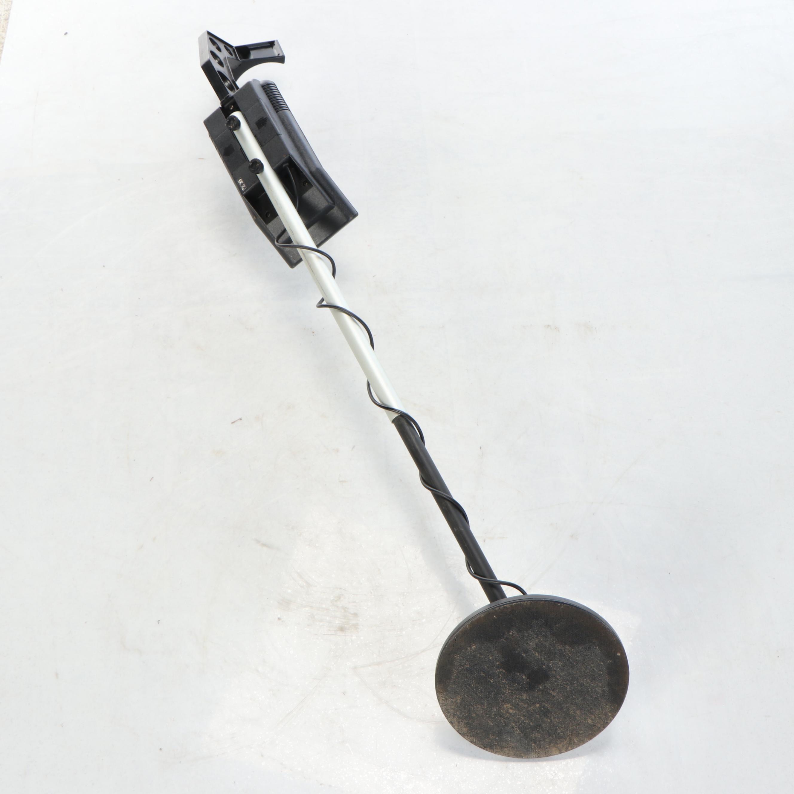 VLF Treasure Detector with Arm Rest