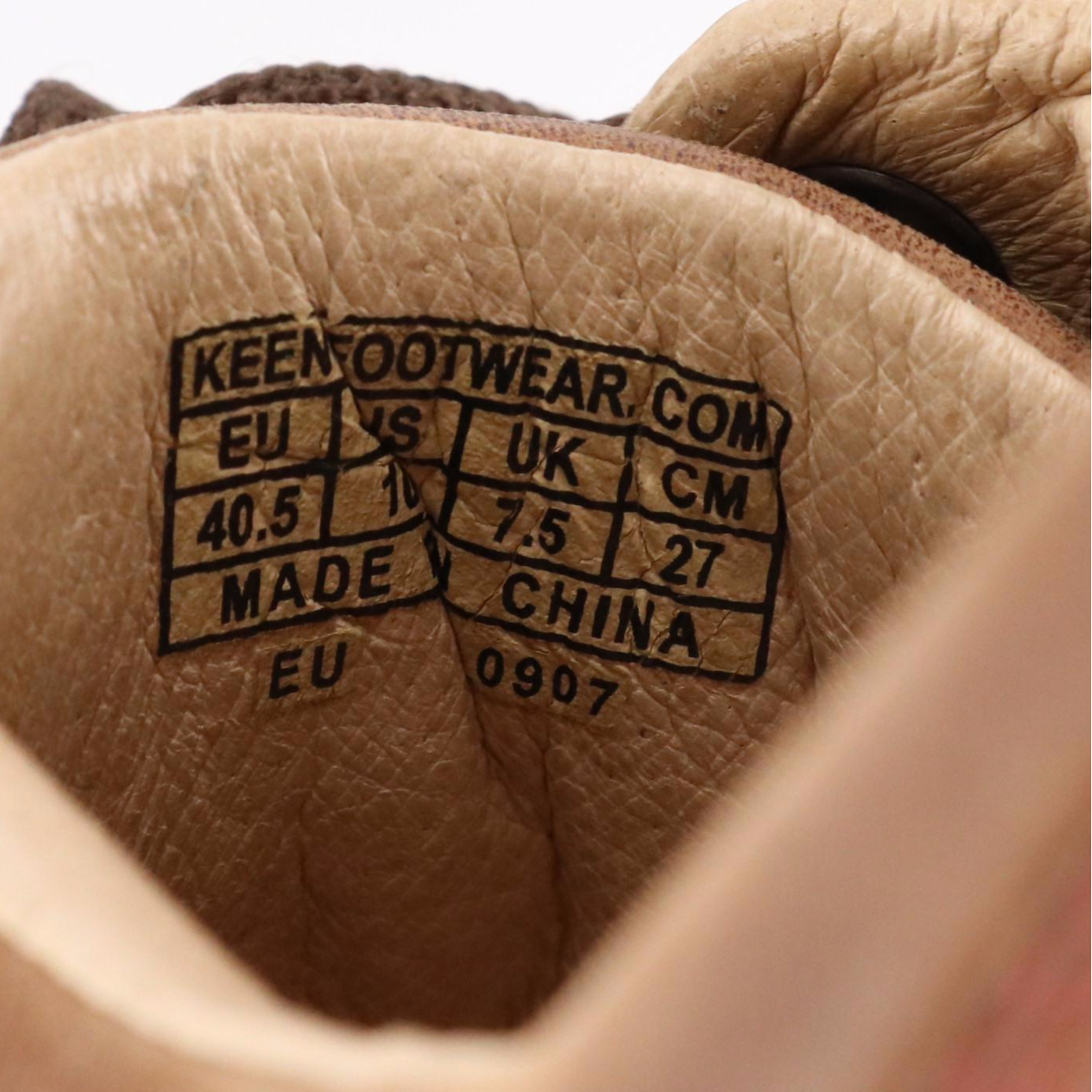 Naot and Børn Open-Back Clogs and Keen Walking Shoes with Boxes