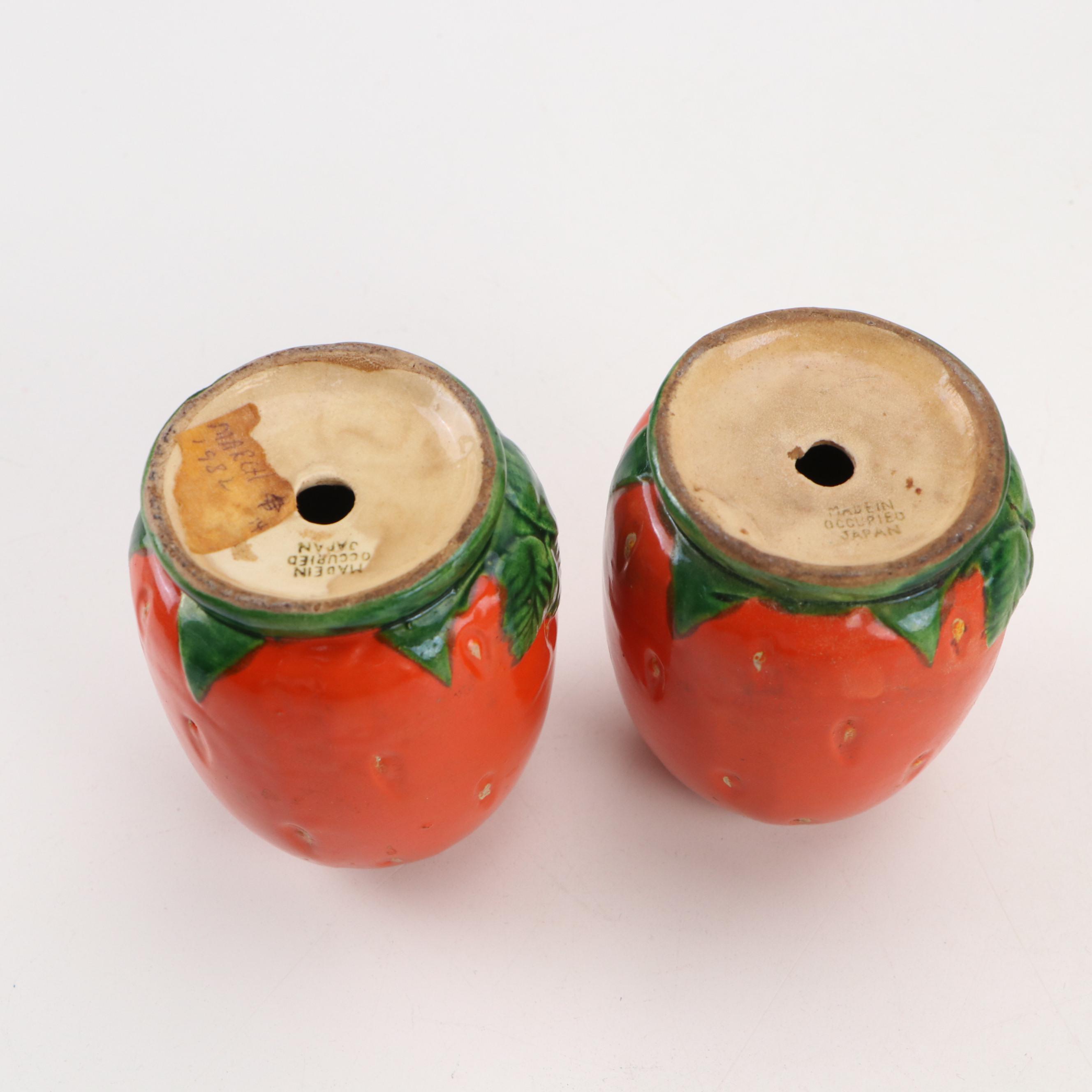 Rodney Kent Hammered Aluminum Serving Dish with Other Tableware and Accessories