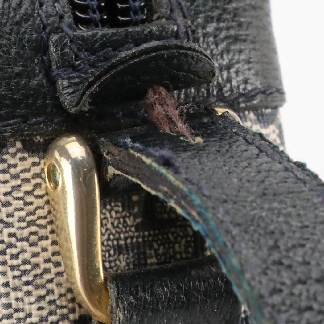 Gucci Accessory Collection GG Supreme Crossbody with Navy Cinghiale Leather Trim