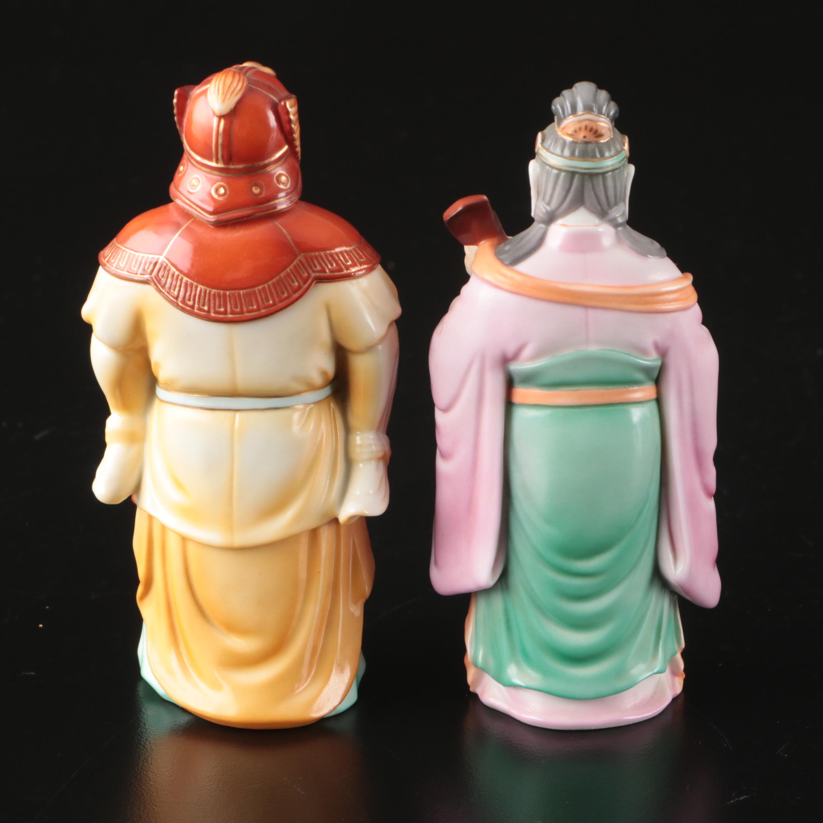 Japanese Kutani Porcelain Bottle Vase with Other Figurines and Décor