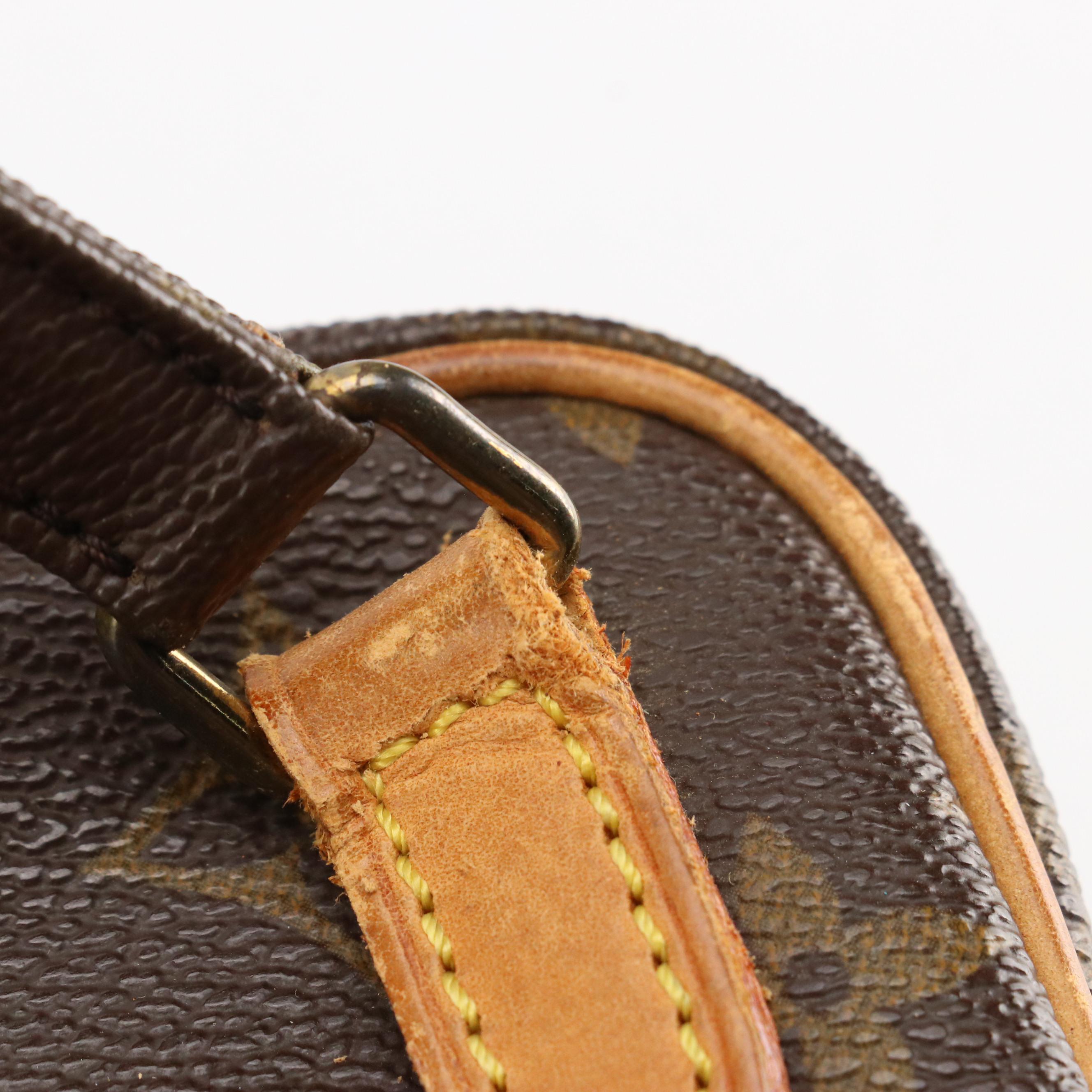 Louis Vuitton Pochette Marly Bandoulière in Monogram Canvas