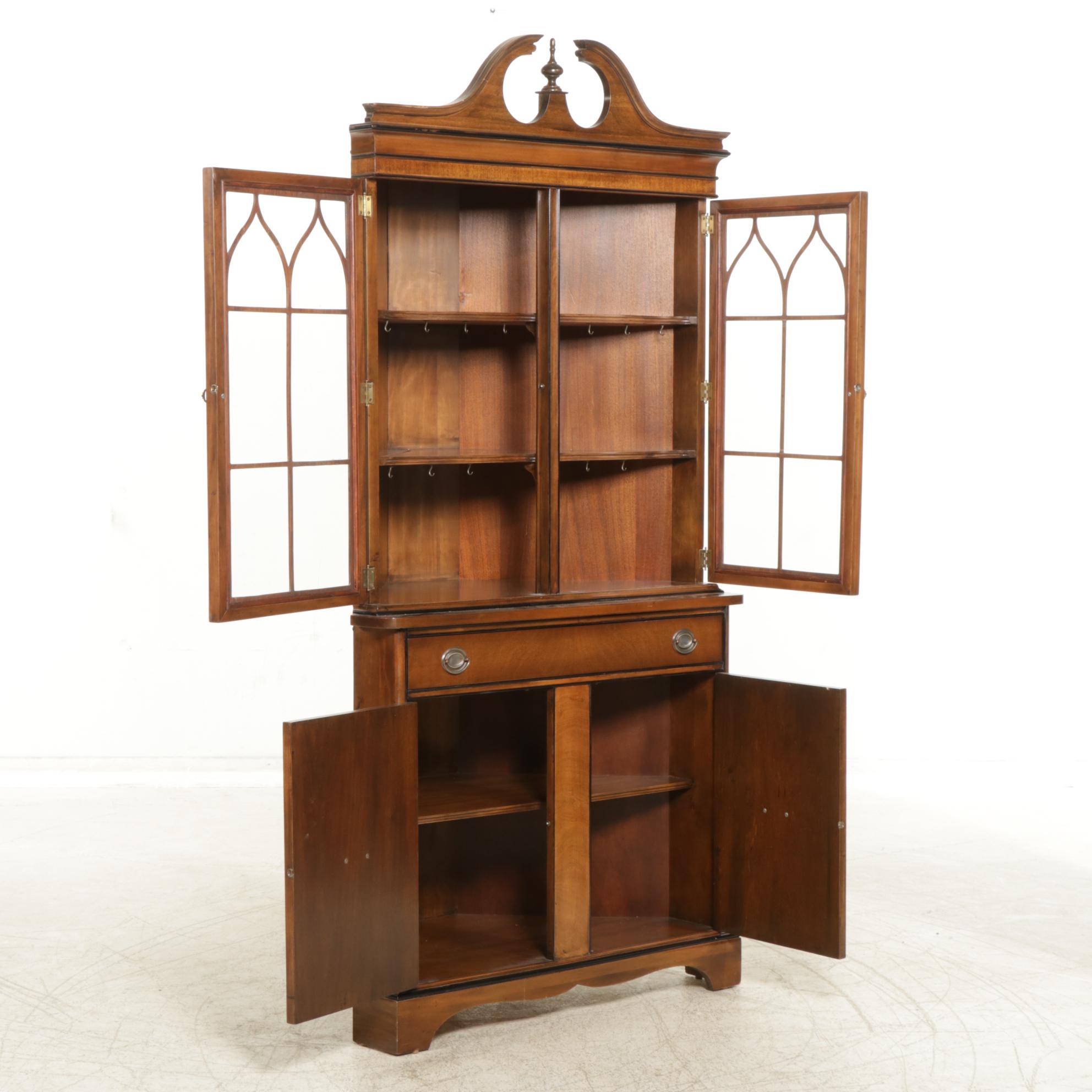 Brickwede Furniture Federal Style Corner Cabinet, Late 20th Century