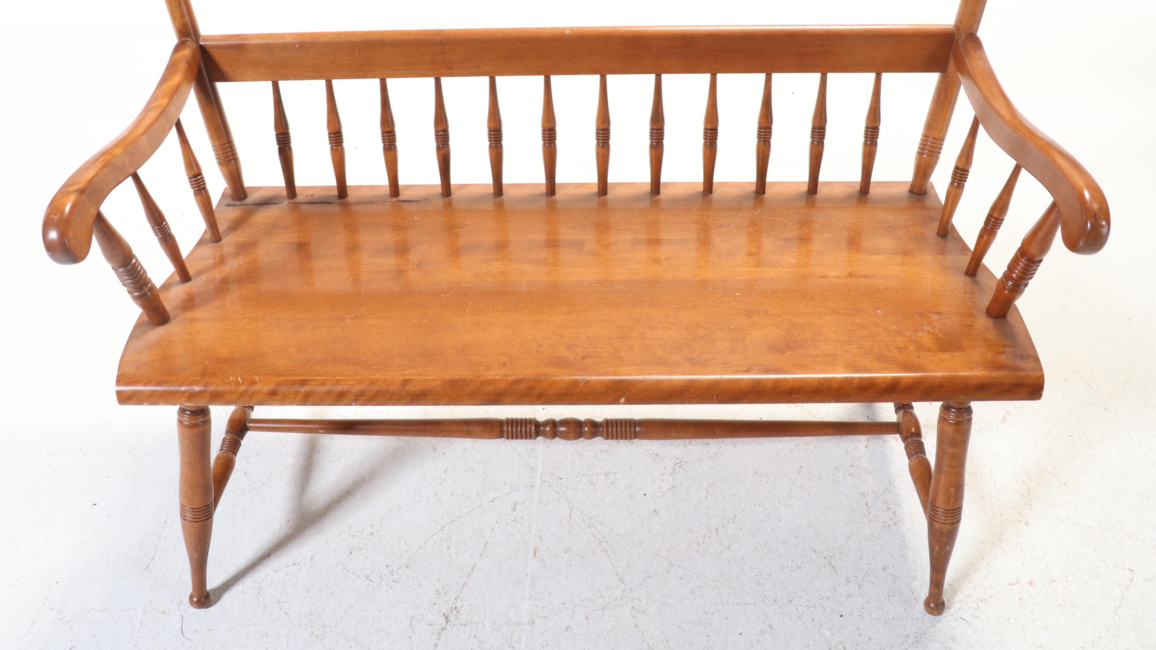 Ethan Allen American Colonial Style Maple Bench, Late 20th Century