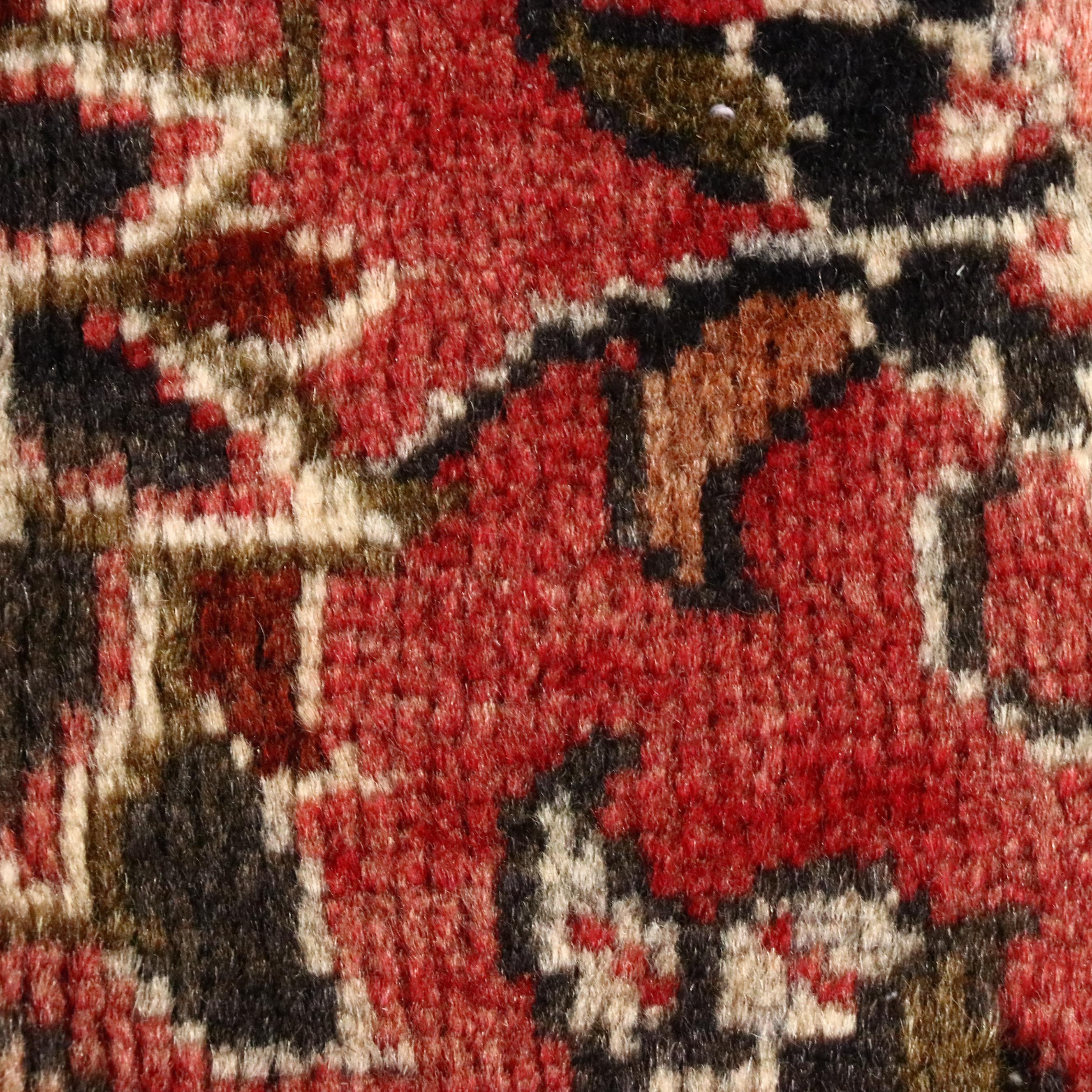 4'11 x 8'11 Hand-Knotted Persian Kashan Remnant Area Rug