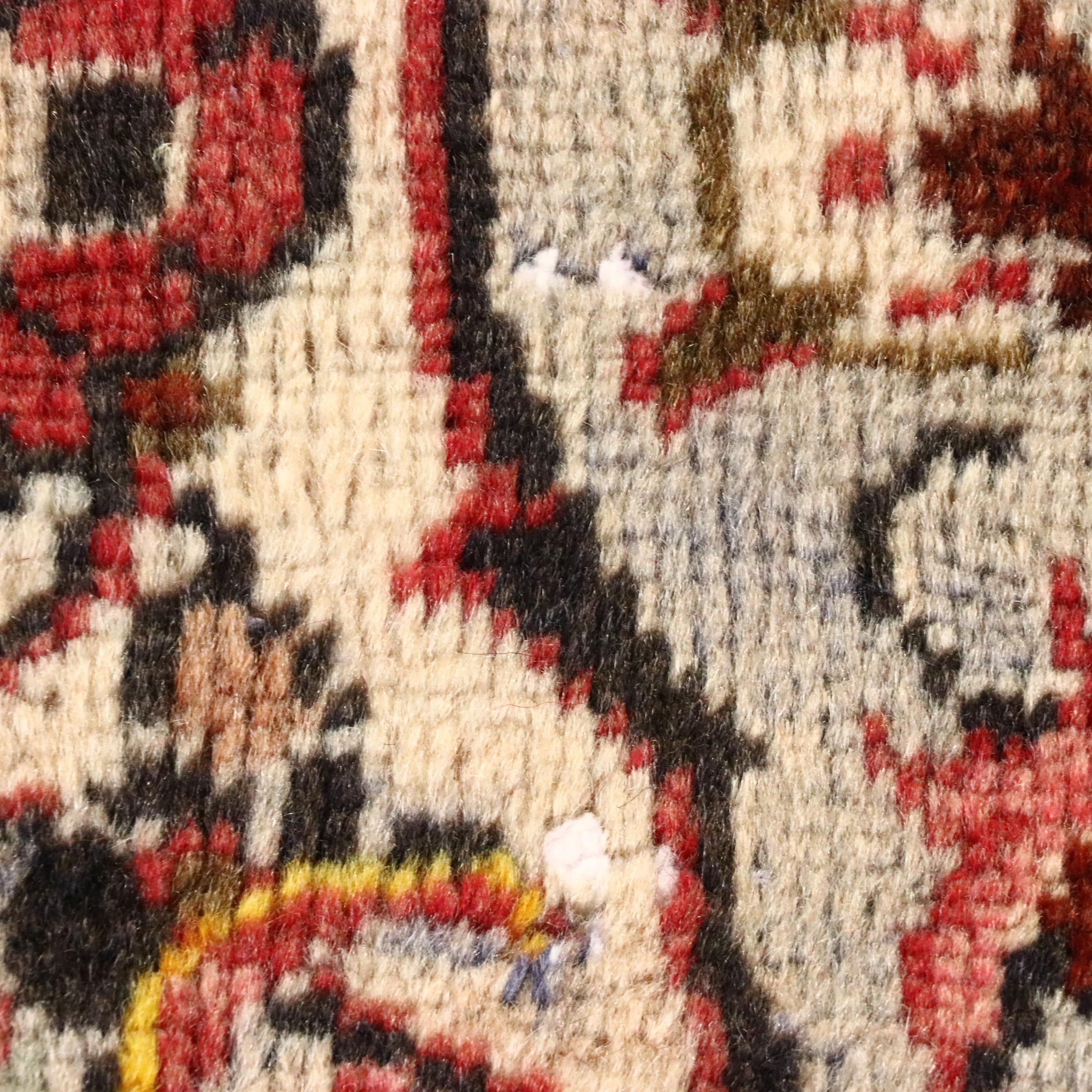 4'11 x 8'11 Hand-Knotted Persian Kashan Remnant Area Rug