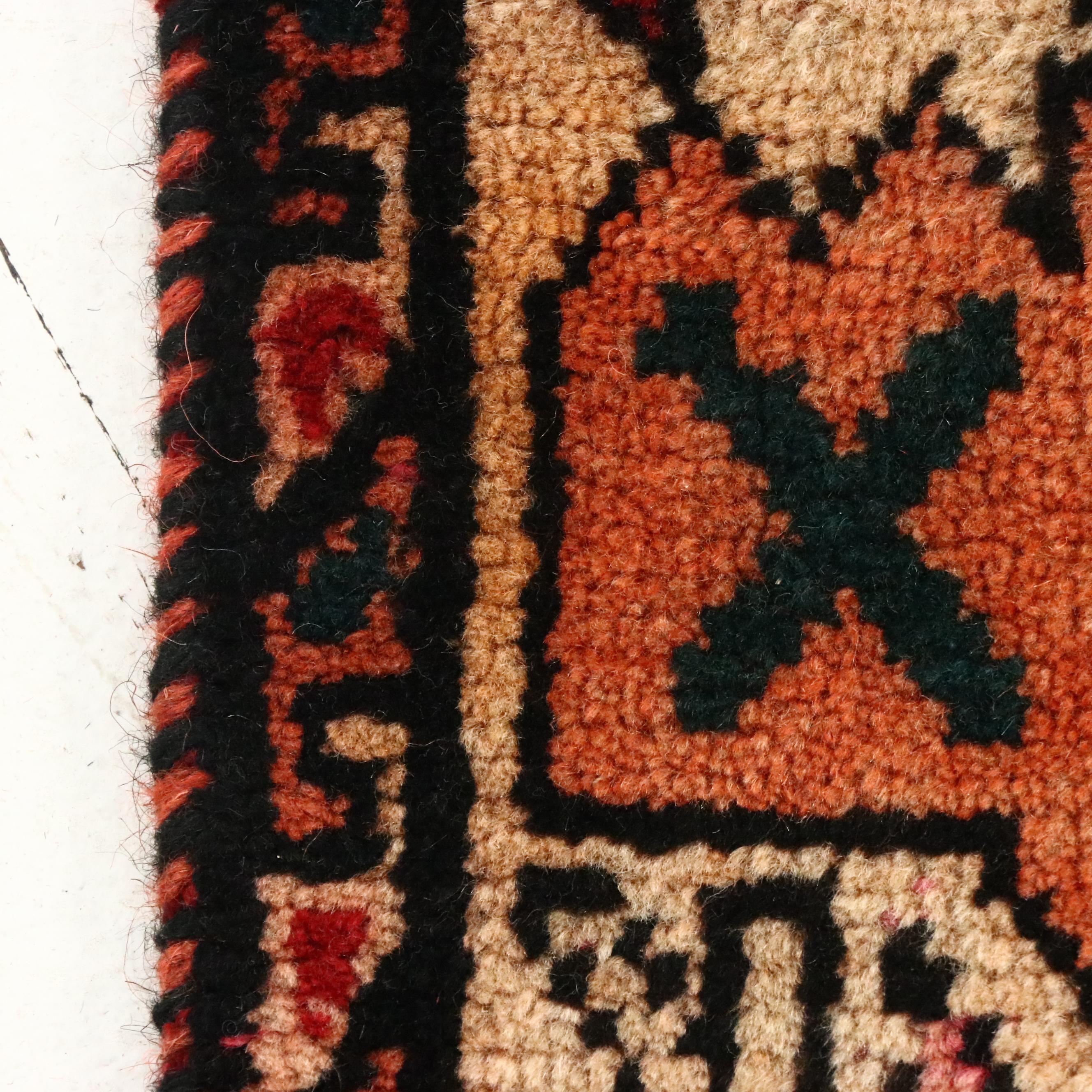 4'10 x 8'10 Hand-Knotted Persian Qashqai Area Rug