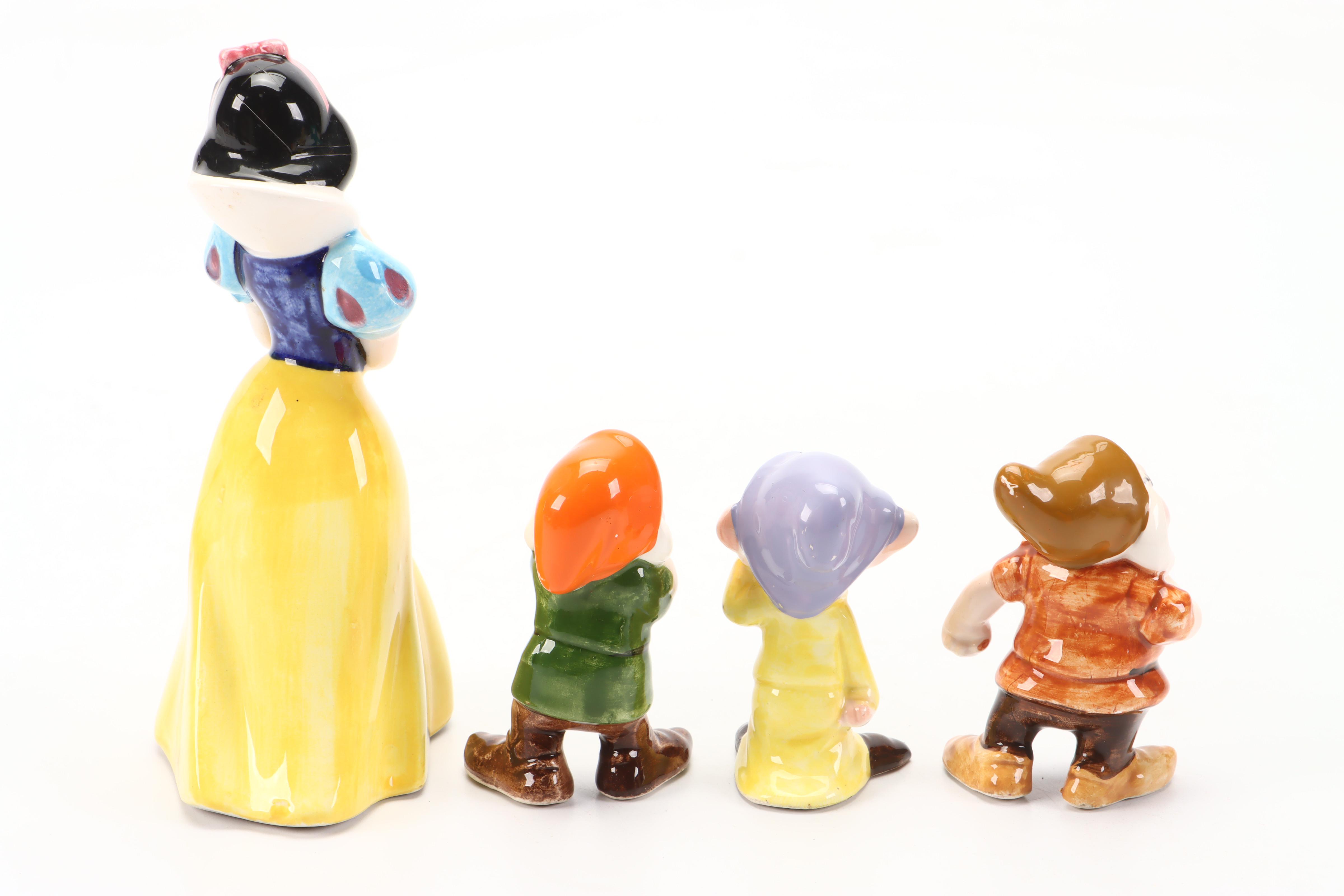 Walt Disney Classics "Snow White and Dopey" Ceramic Figurine with Others