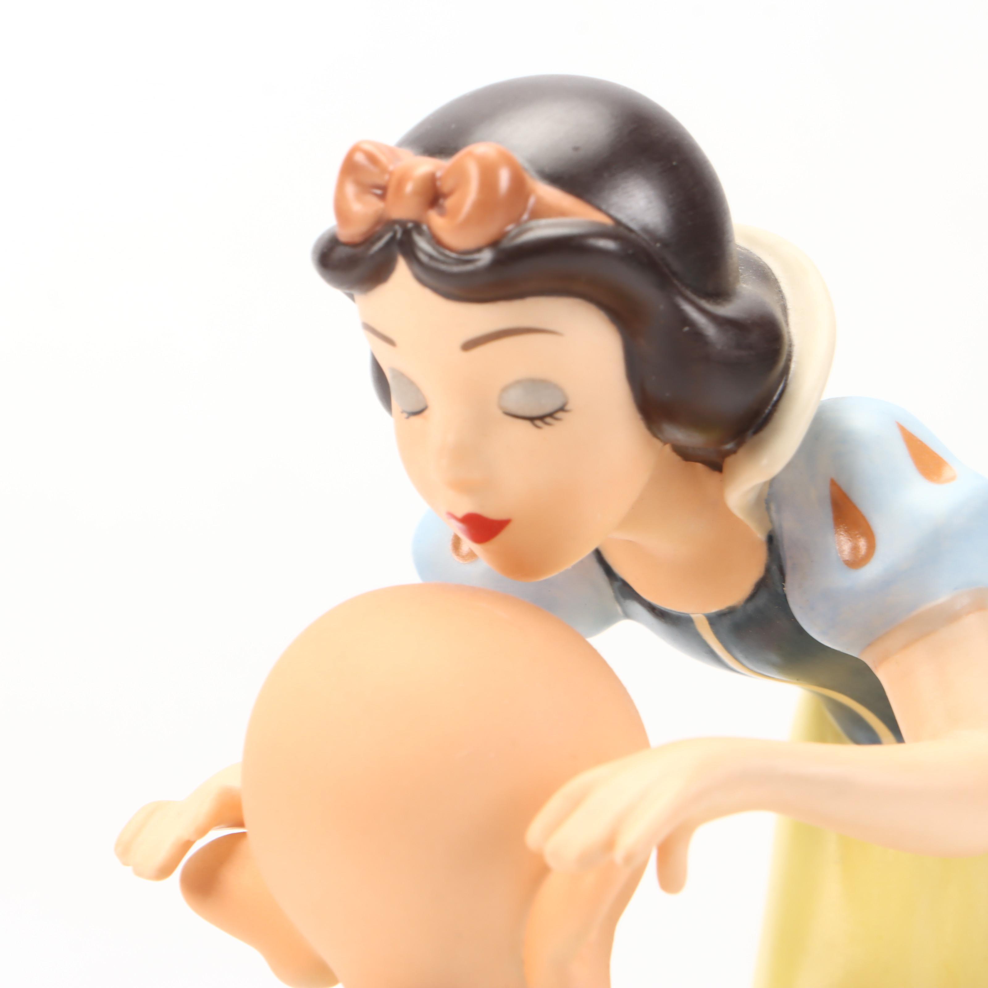 Walt Disney Classics "Snow White and Dopey" Ceramic Figurine with Others