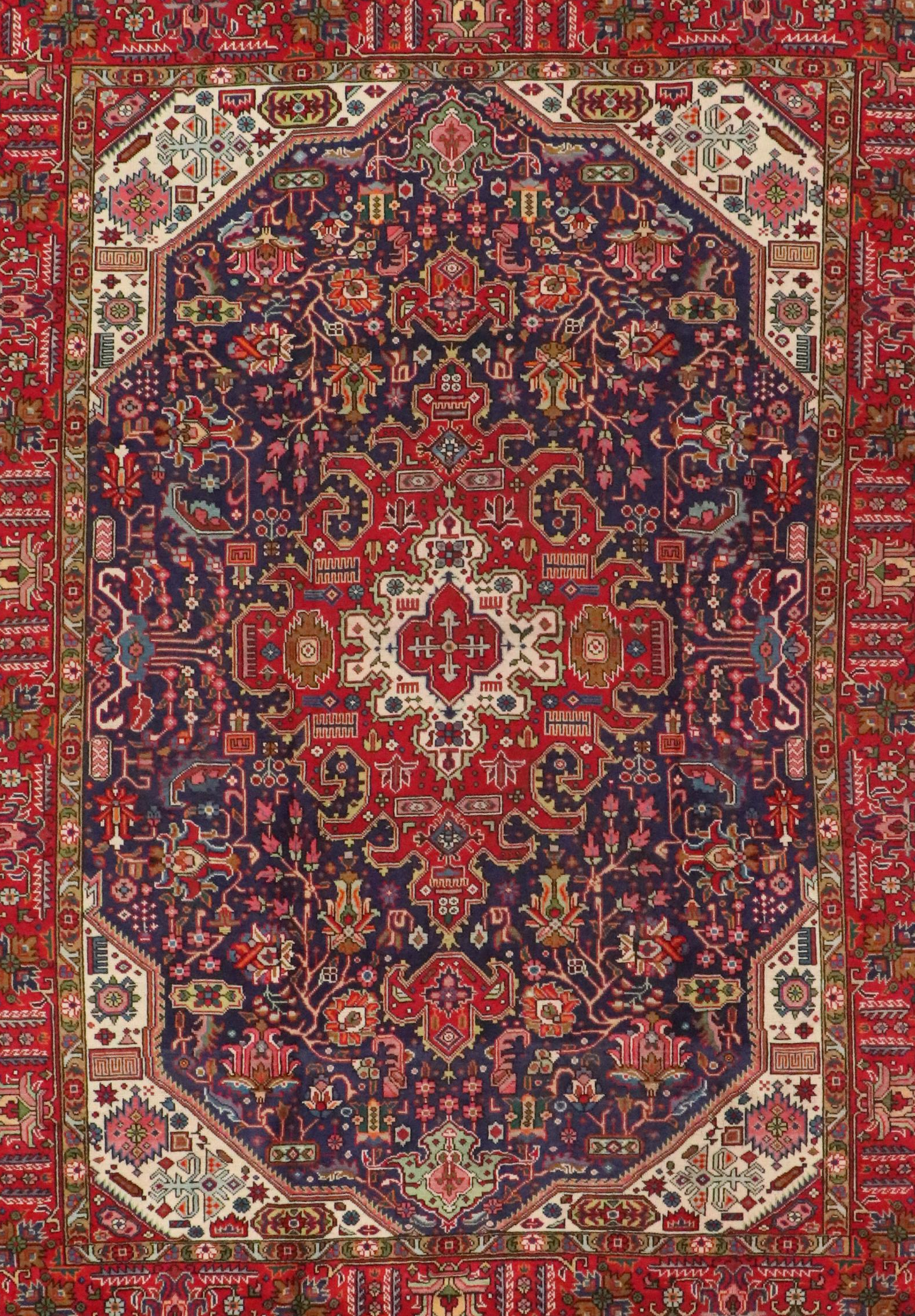 7'11 x 11'3 Hand-Knotted Indo-Persian Heriz Area Rug