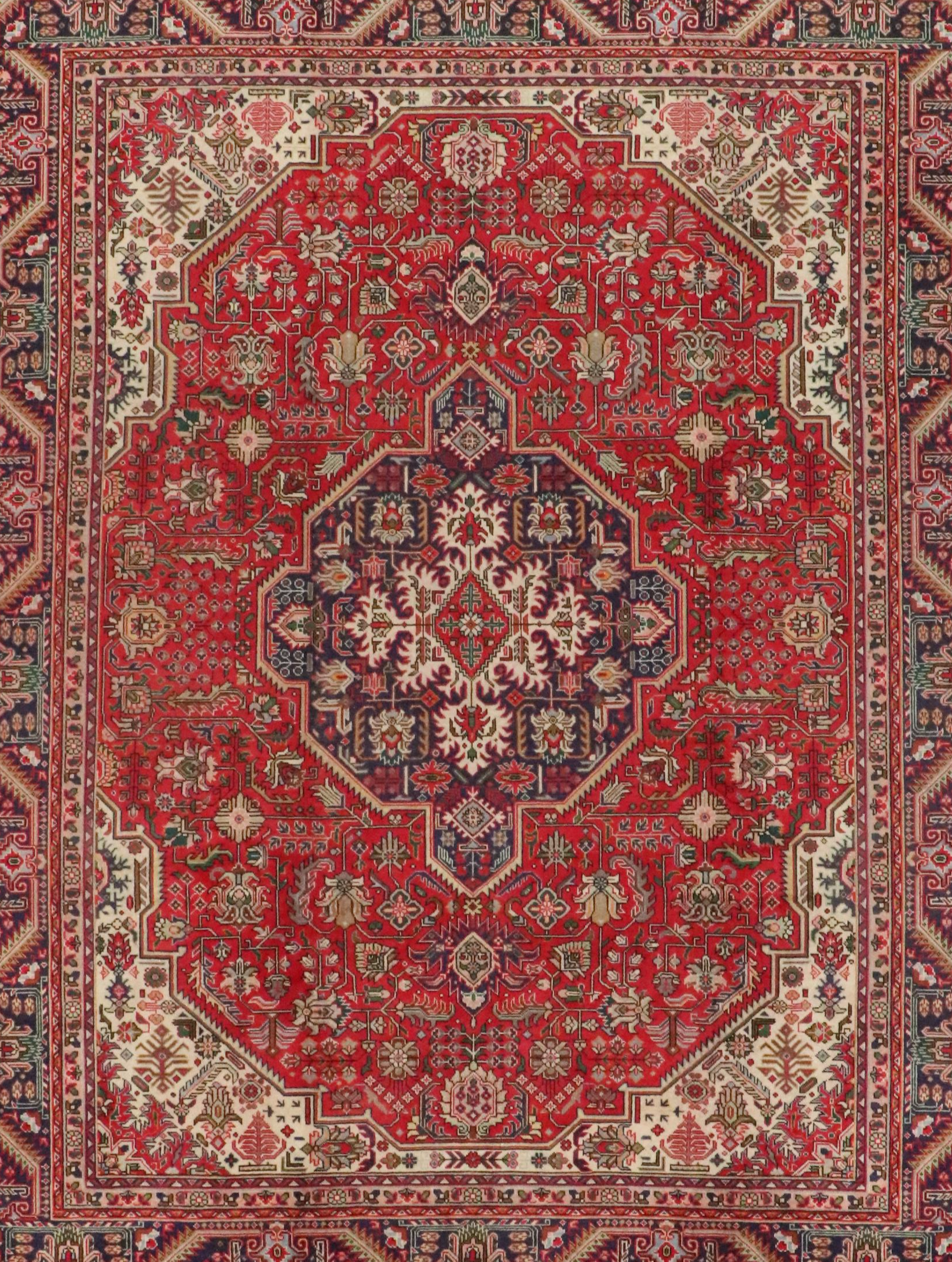 9'9 x 12'8 Hand-Knotted Indo-Persian Heriz Room-Sized Rug