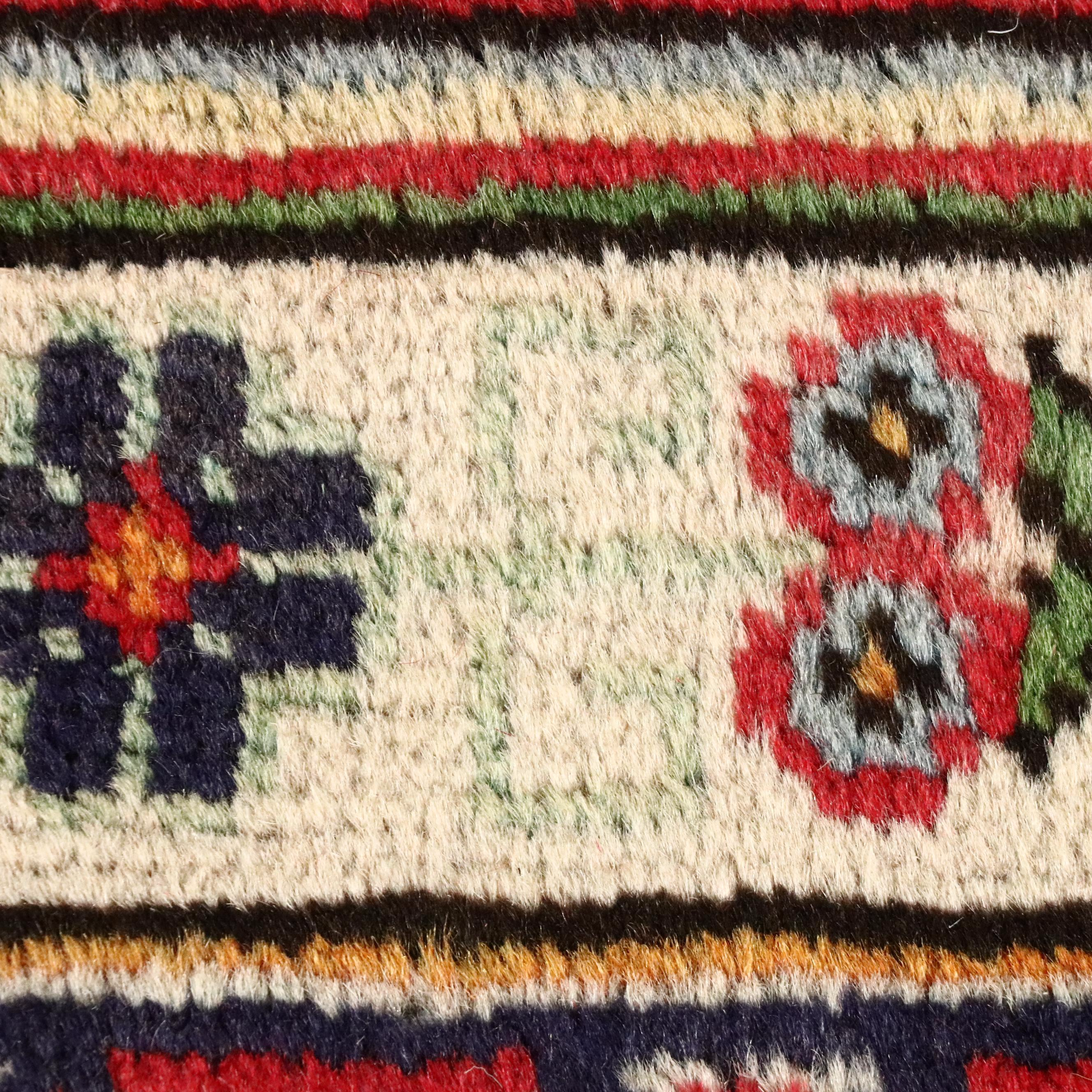 9'9 x 12'8 Hand-Knotted Indo-Persian Heriz Room-Sized Rug