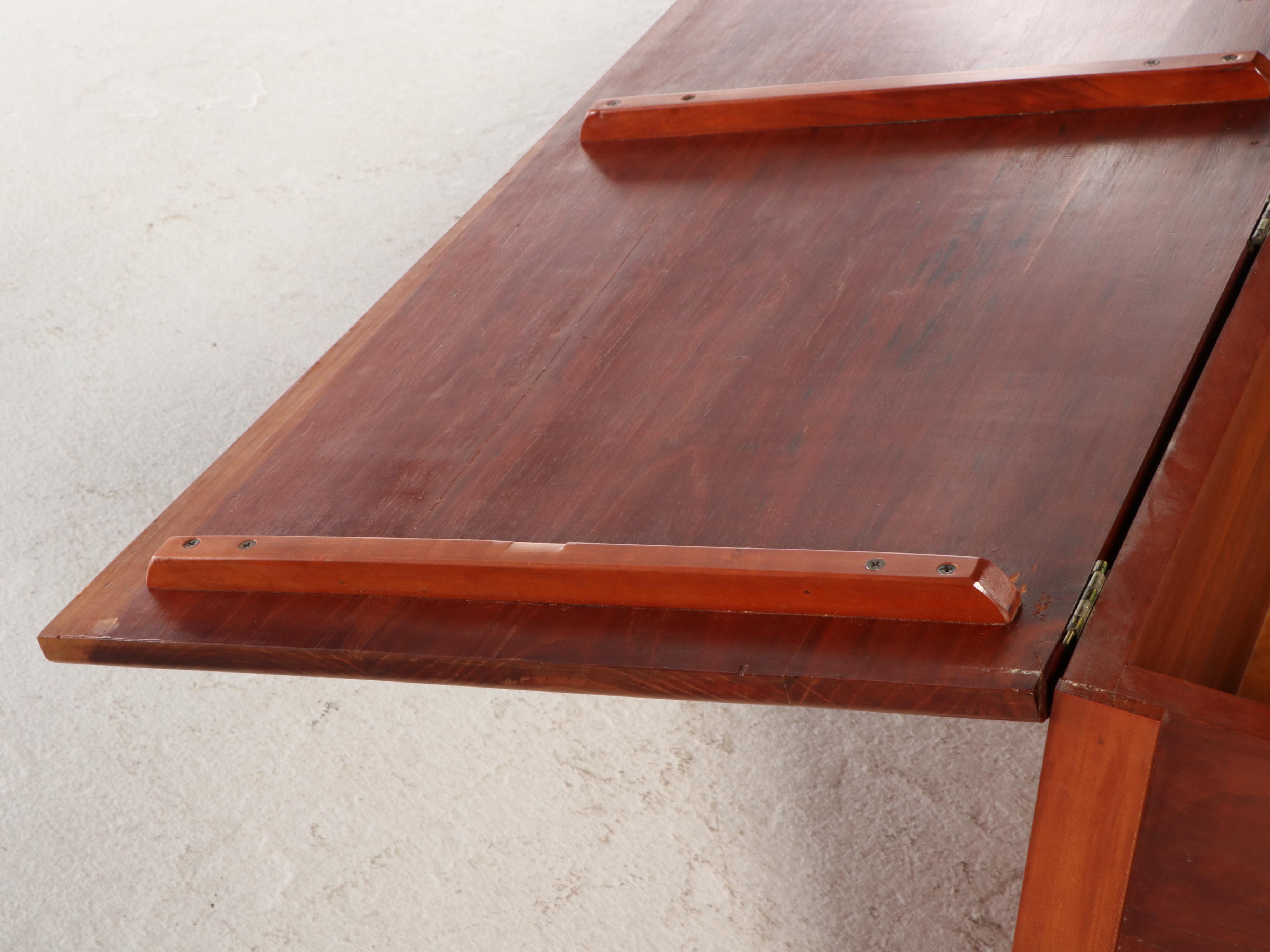 Federal Style Cherrywood Bench-Made Blanket Chest, Late 20th Century