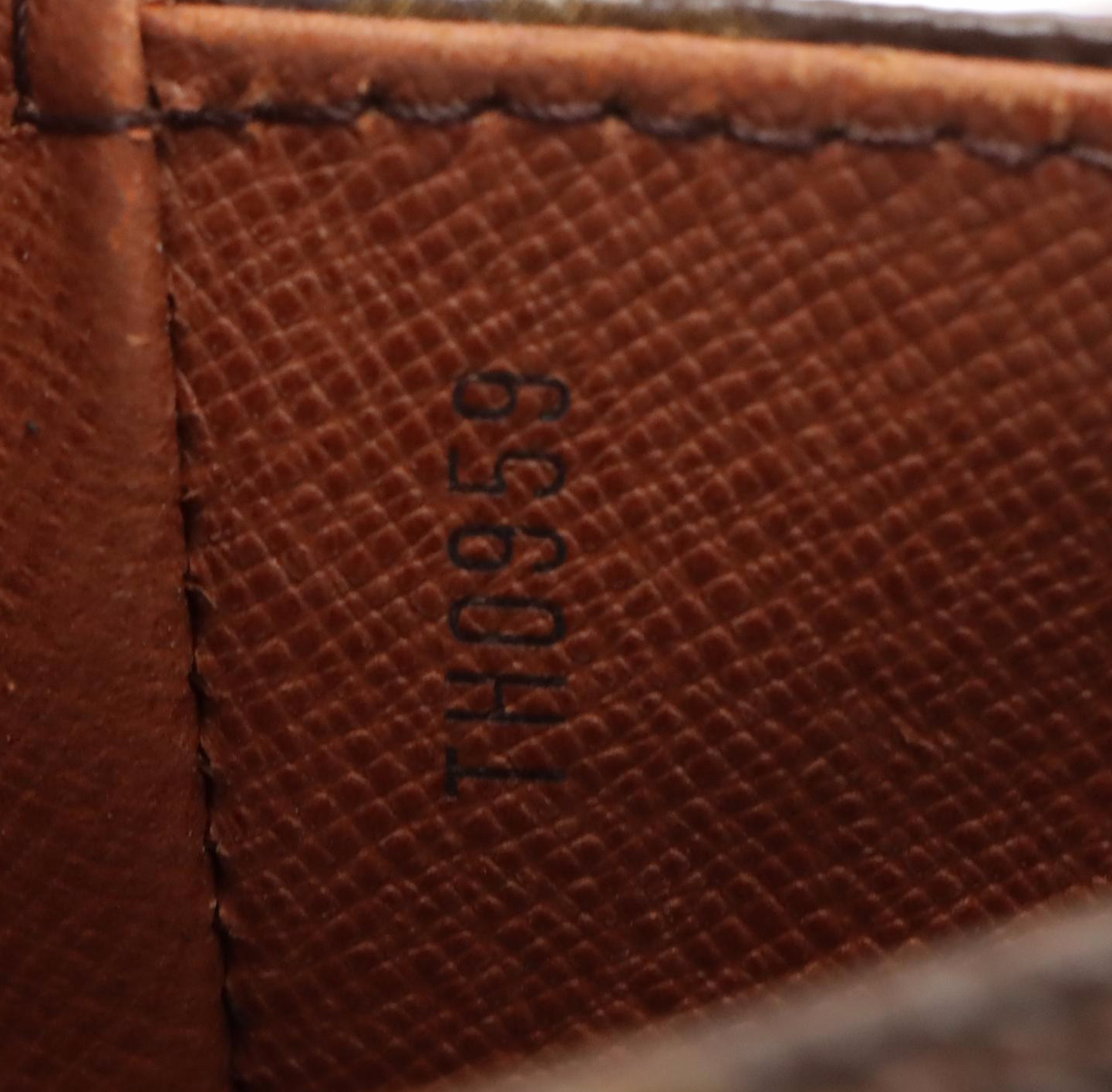 Louis Vuitton Saint Cloud GM Crossbody in Monogram Canvas and Leather