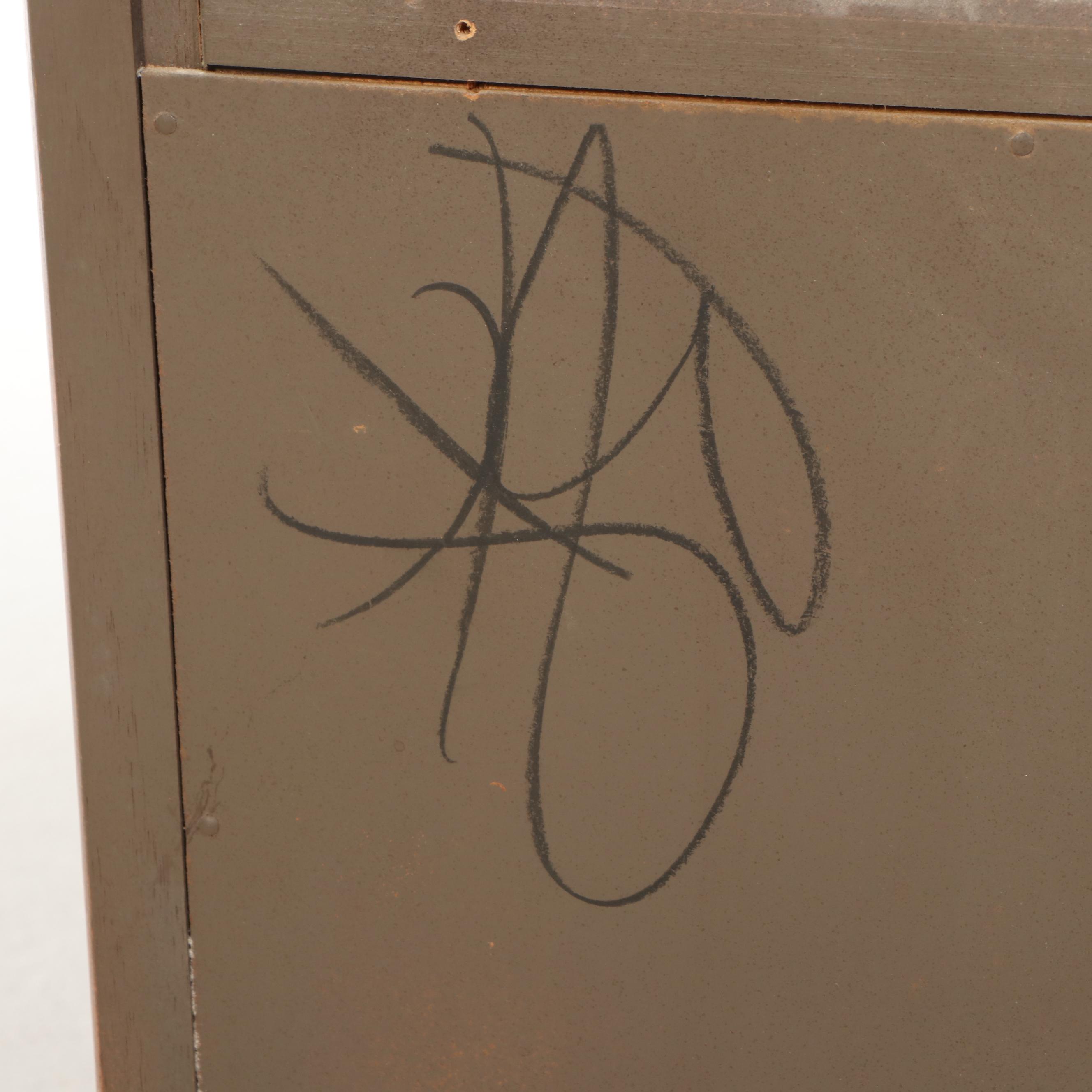 Broyhill "Saga" Mid Century Modern Walnut Chest of Drawers, Mid-20th Century