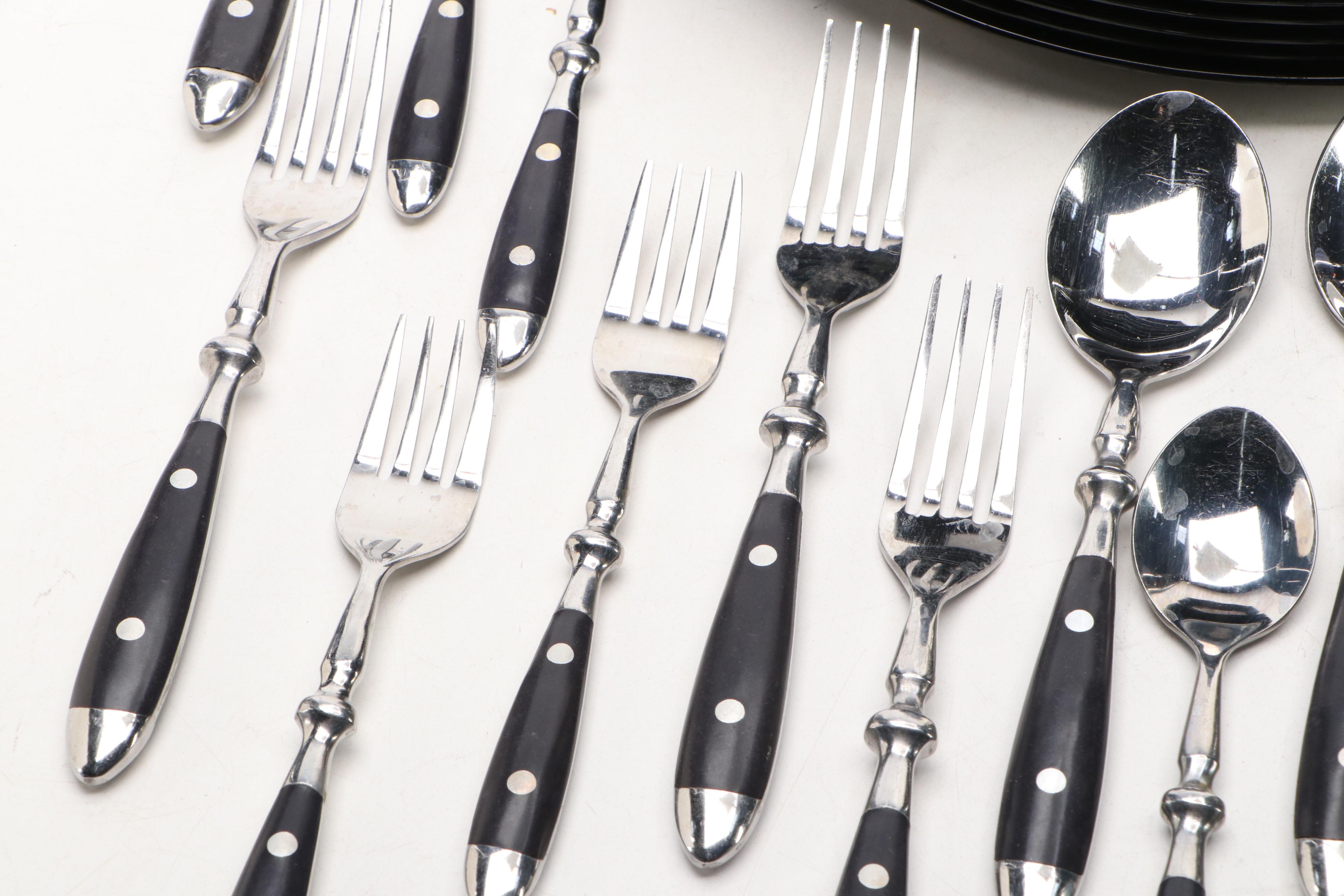 Rivet Handle Stainless Steel Flatware with Black Ceramic Plates