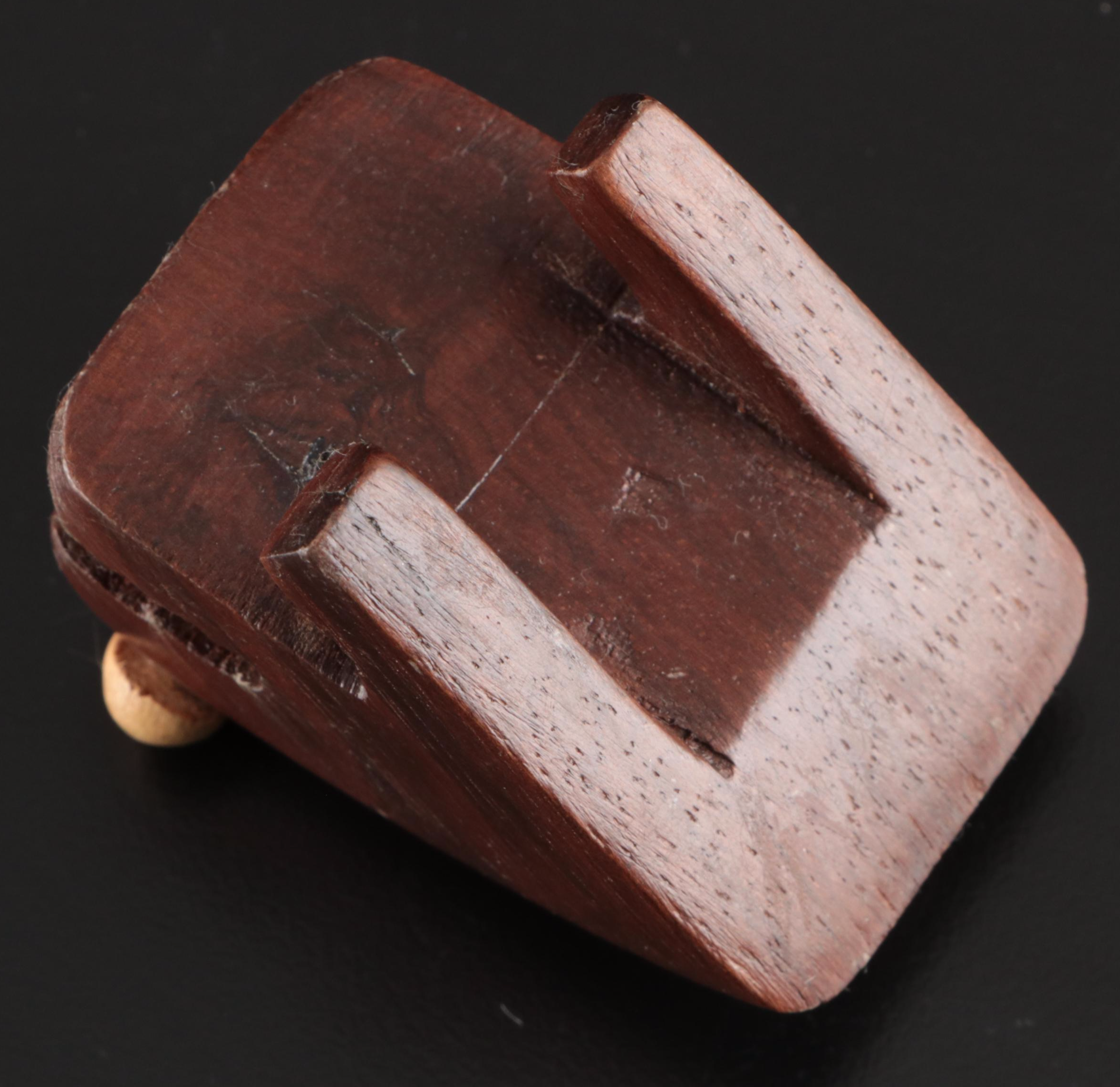 Porcelain with Other Thimbles and Decor