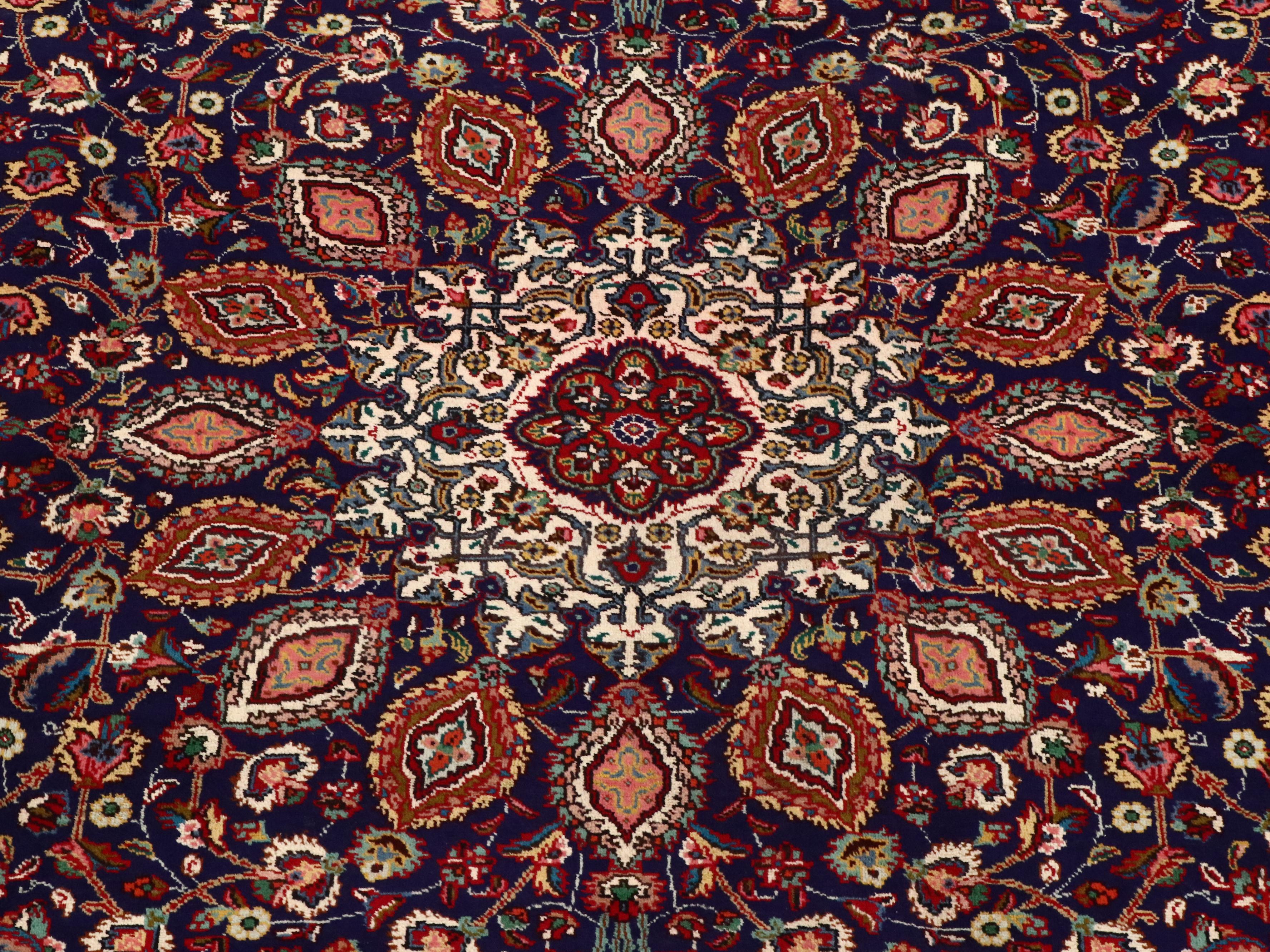 8'2 x 11'2 Hand-Knotted Persian Mashhad Area Rug