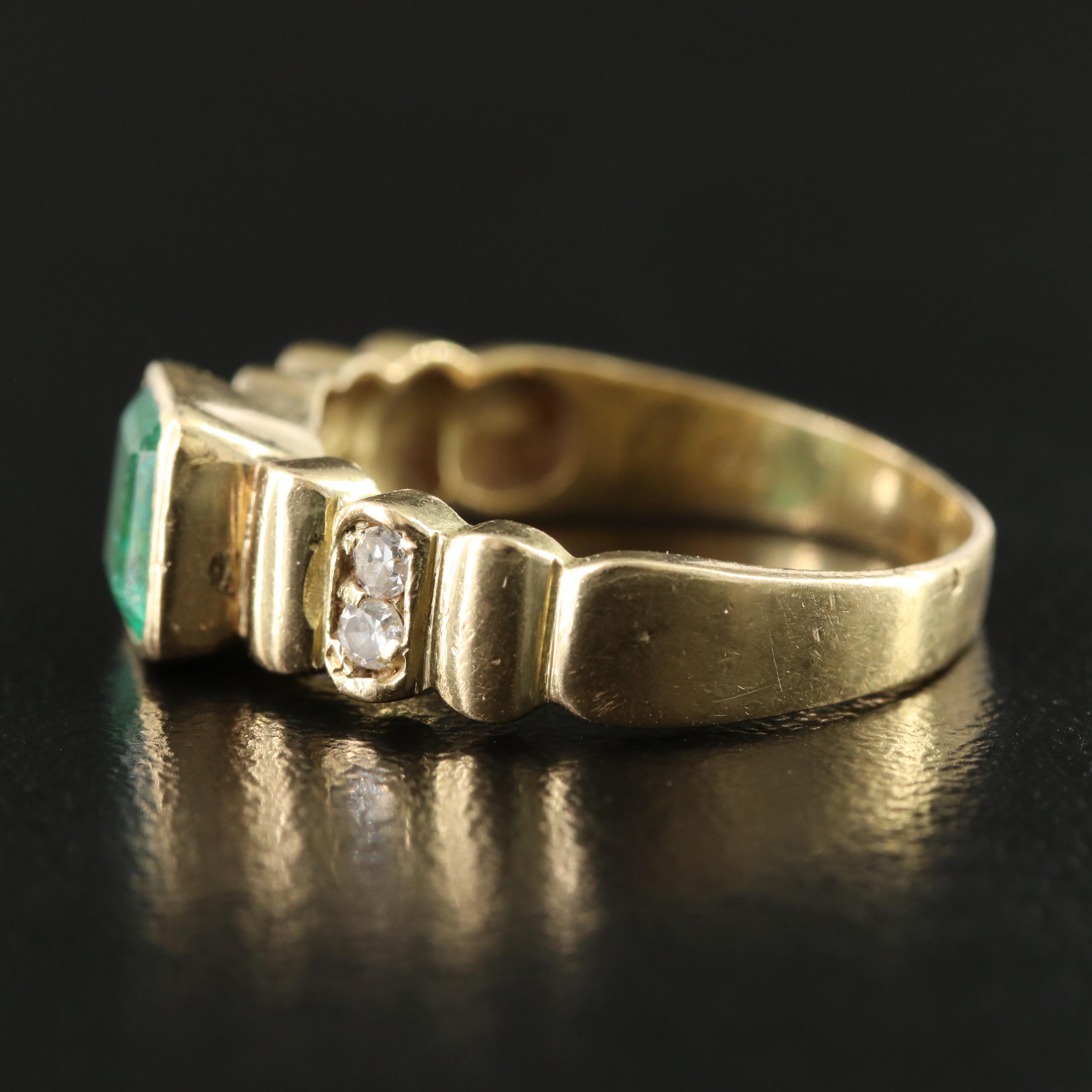 18K 1.15 CT Emerald and Diamond Ring