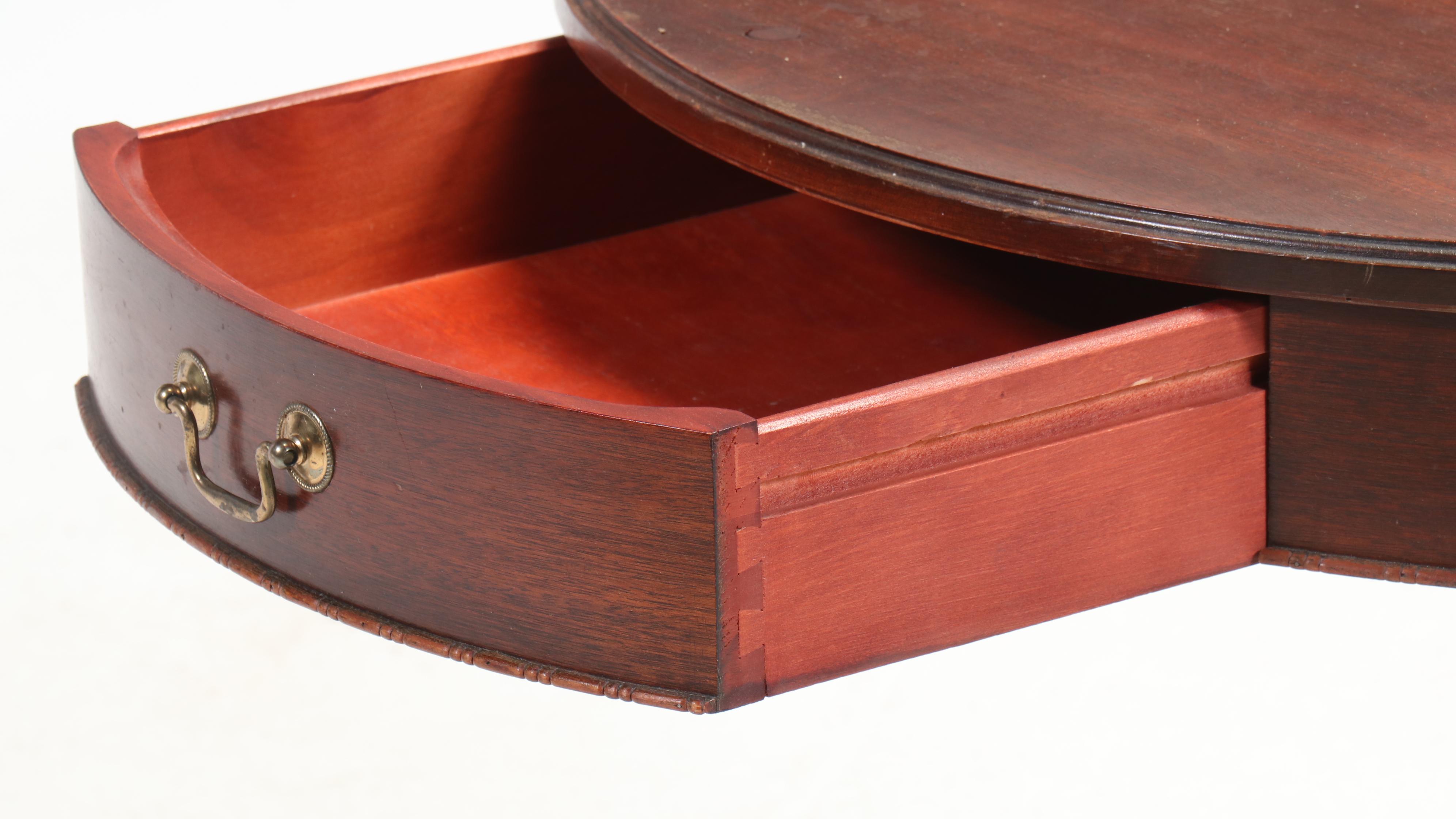 Duncan Phyfe Style Mahogany Drum Table, Mid to Late 20th Century