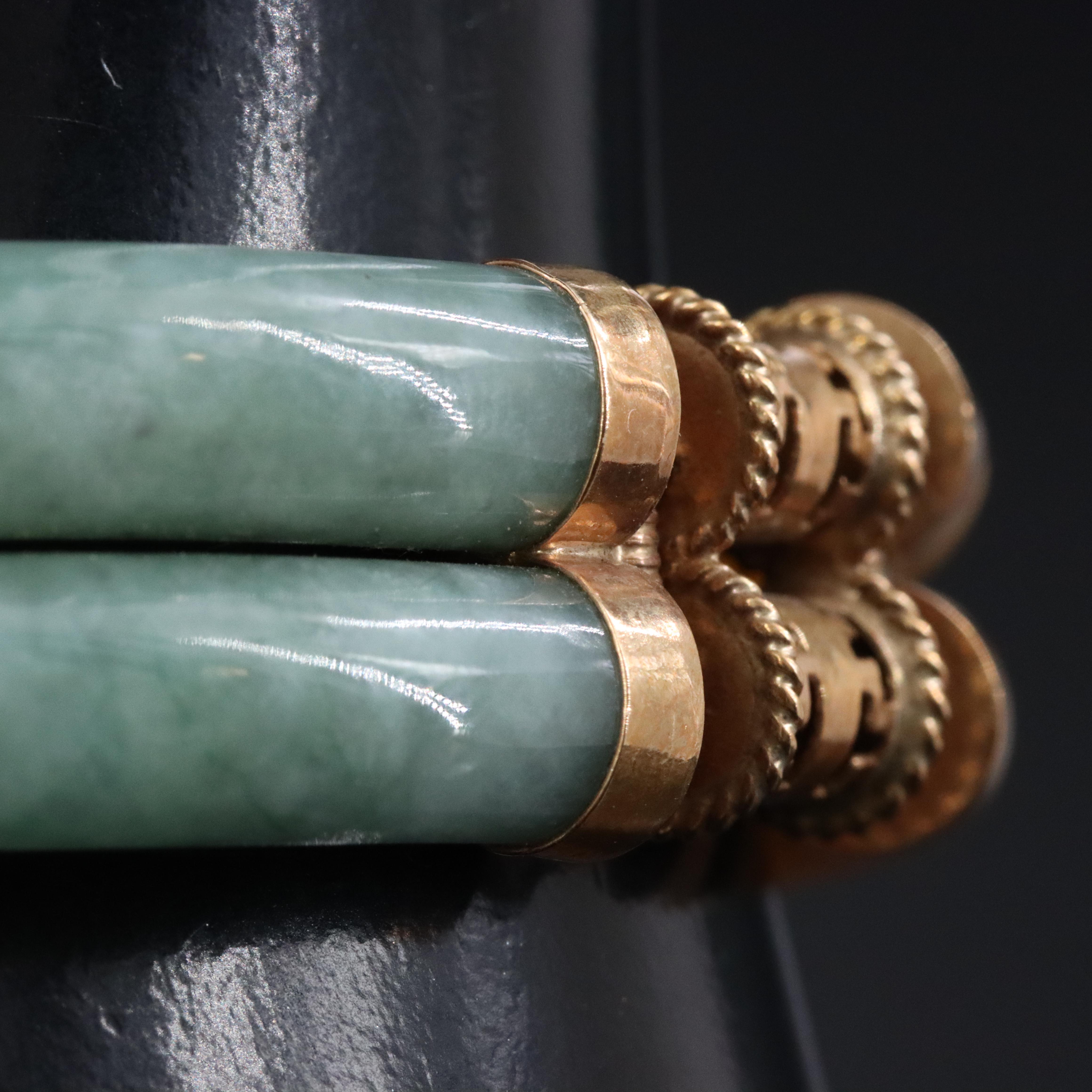 Vintage 14K Jadeite and Black Onyx Station Bracelet