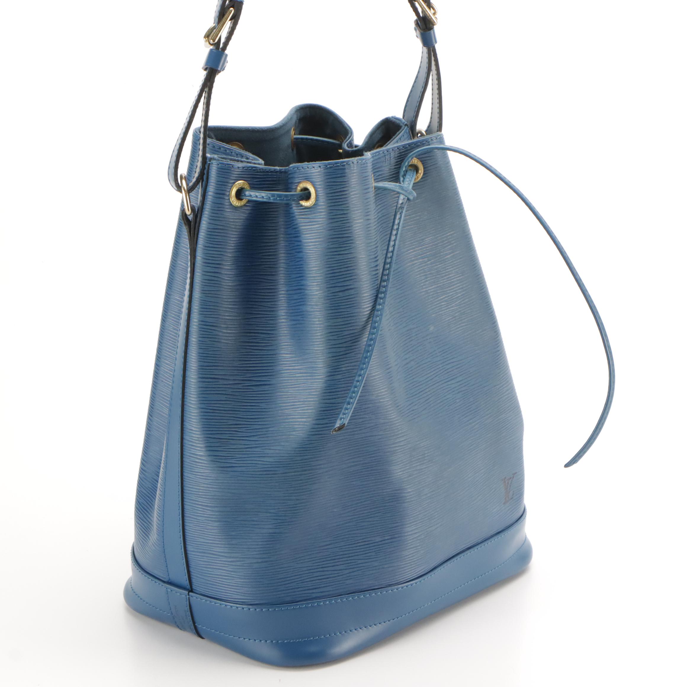 Louis Vuitton Noé Drawstring Bucket Bag in Toledo Blue Epi Leather