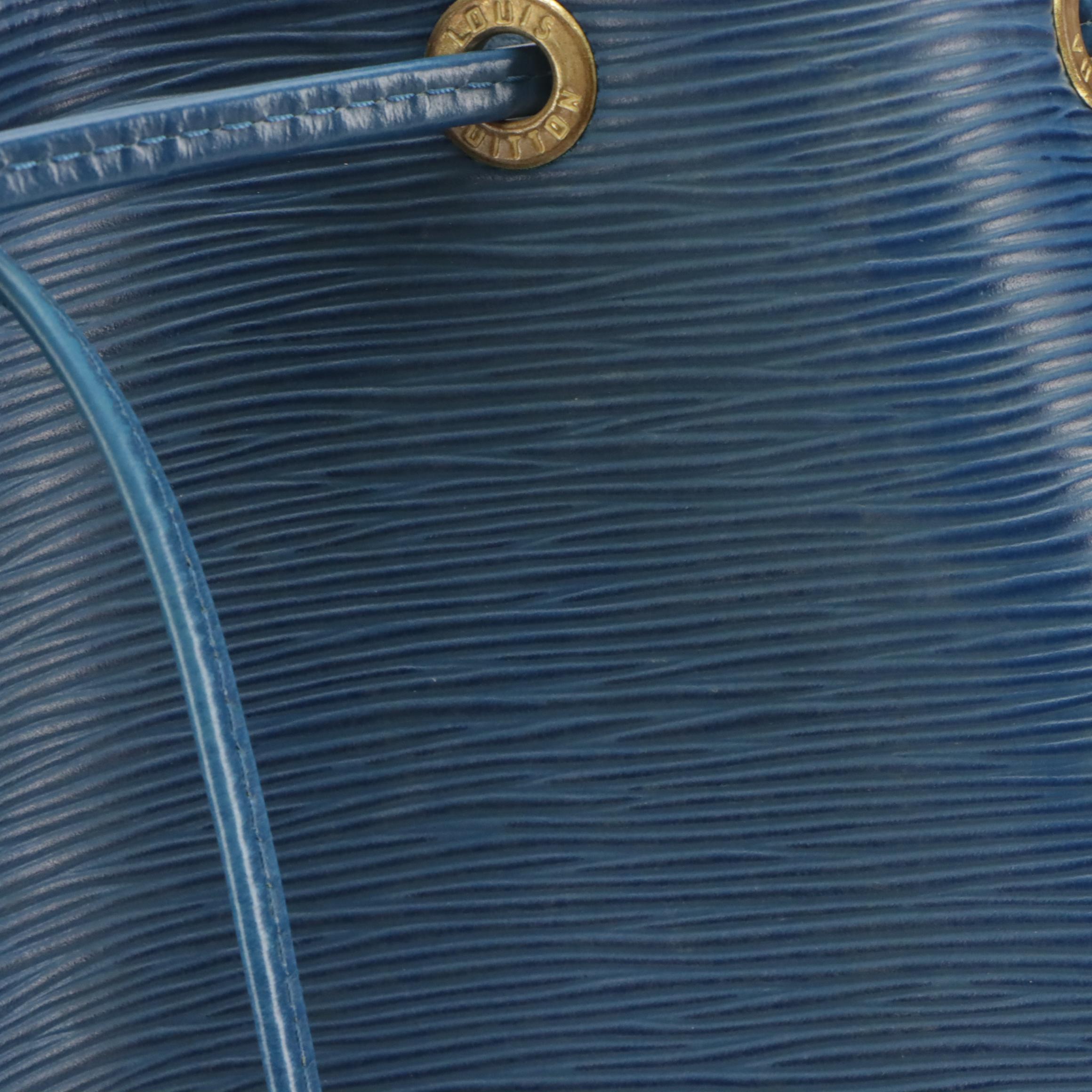 Louis Vuitton Noé Drawstring Bucket Bag in Toledo Blue Epi Leather