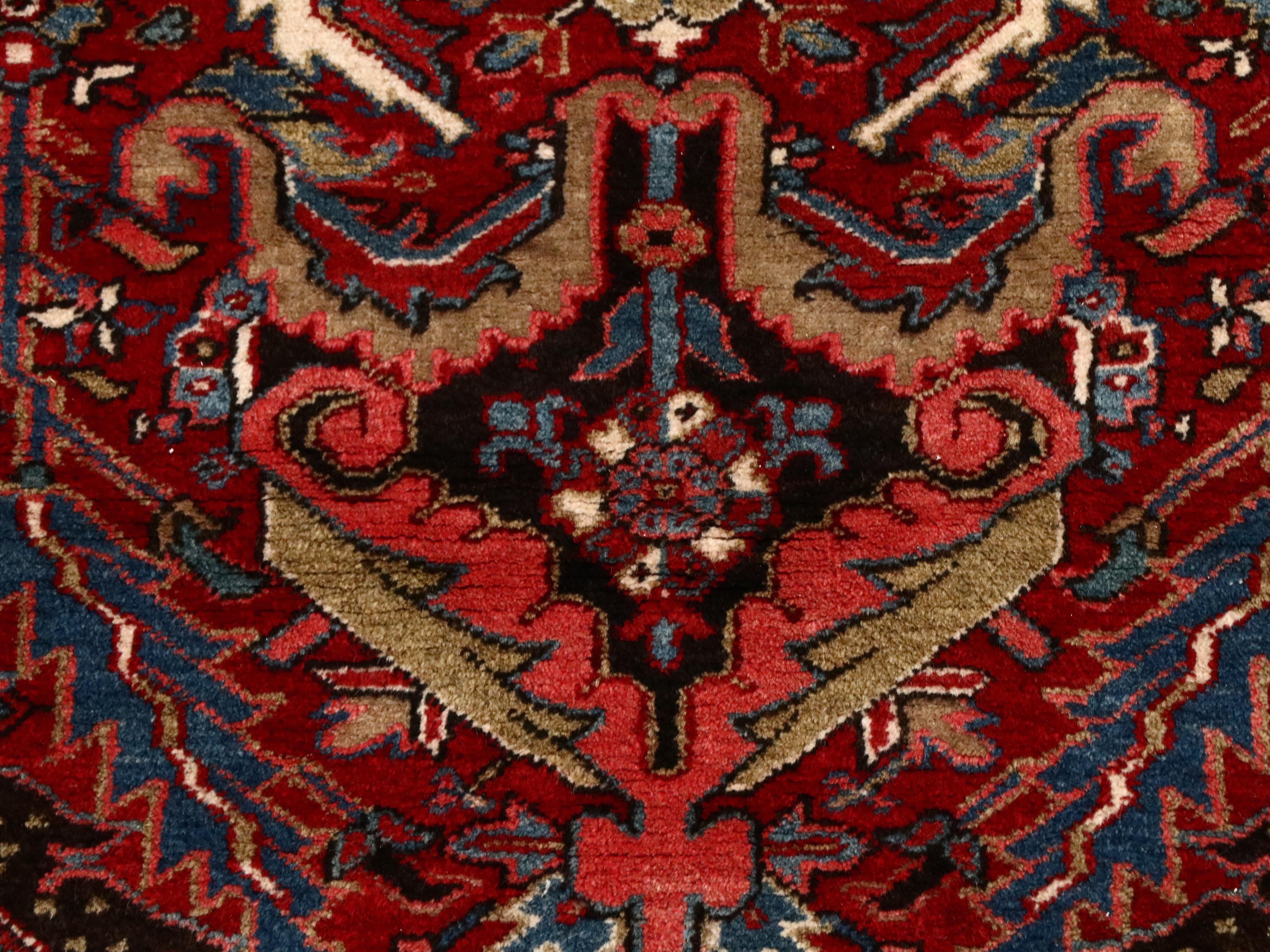 10'1 x 12'8 Hand-Knotted Persian Heriz Room Sized Rug