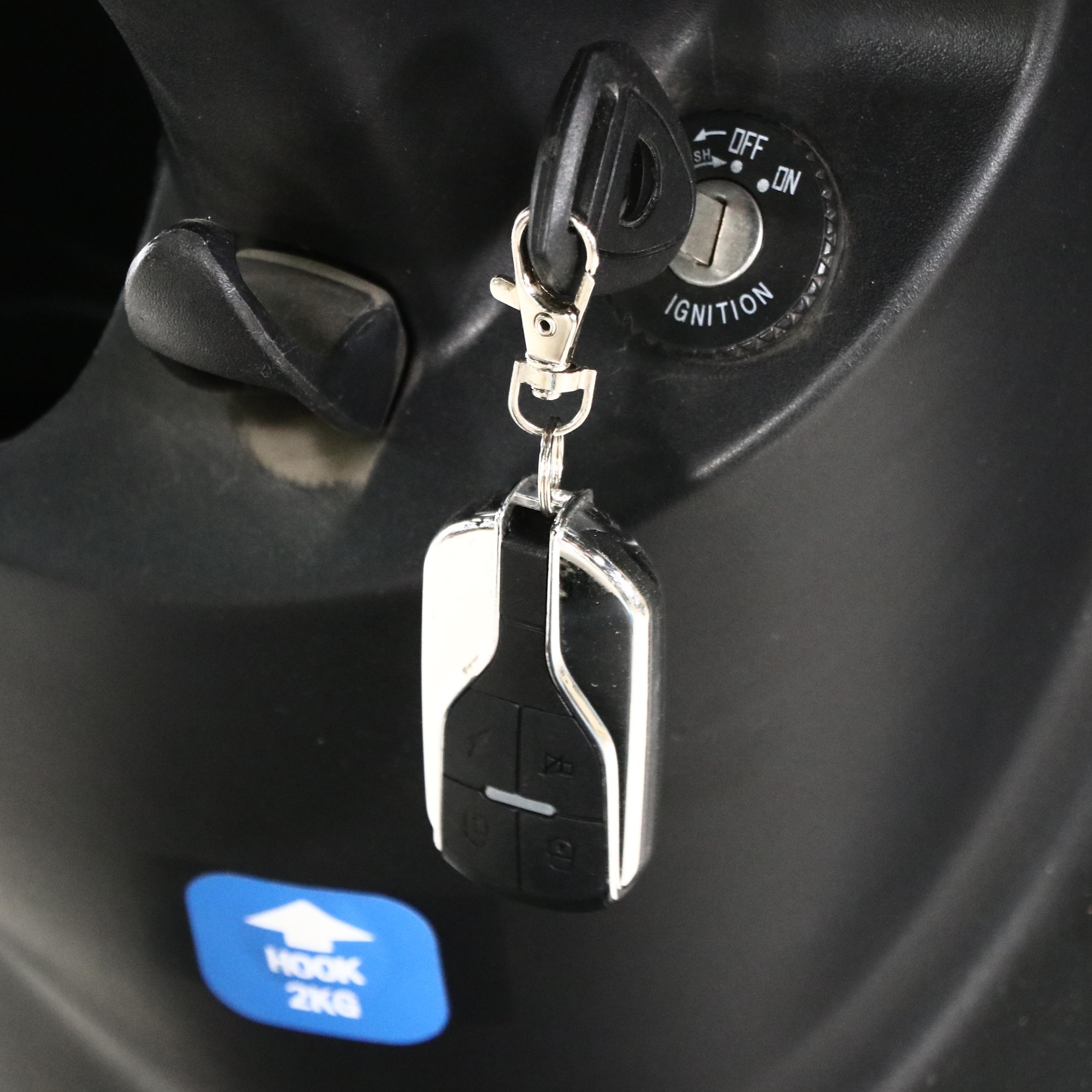 E-Wheels EW-11 Three Wheel Electric Scooter