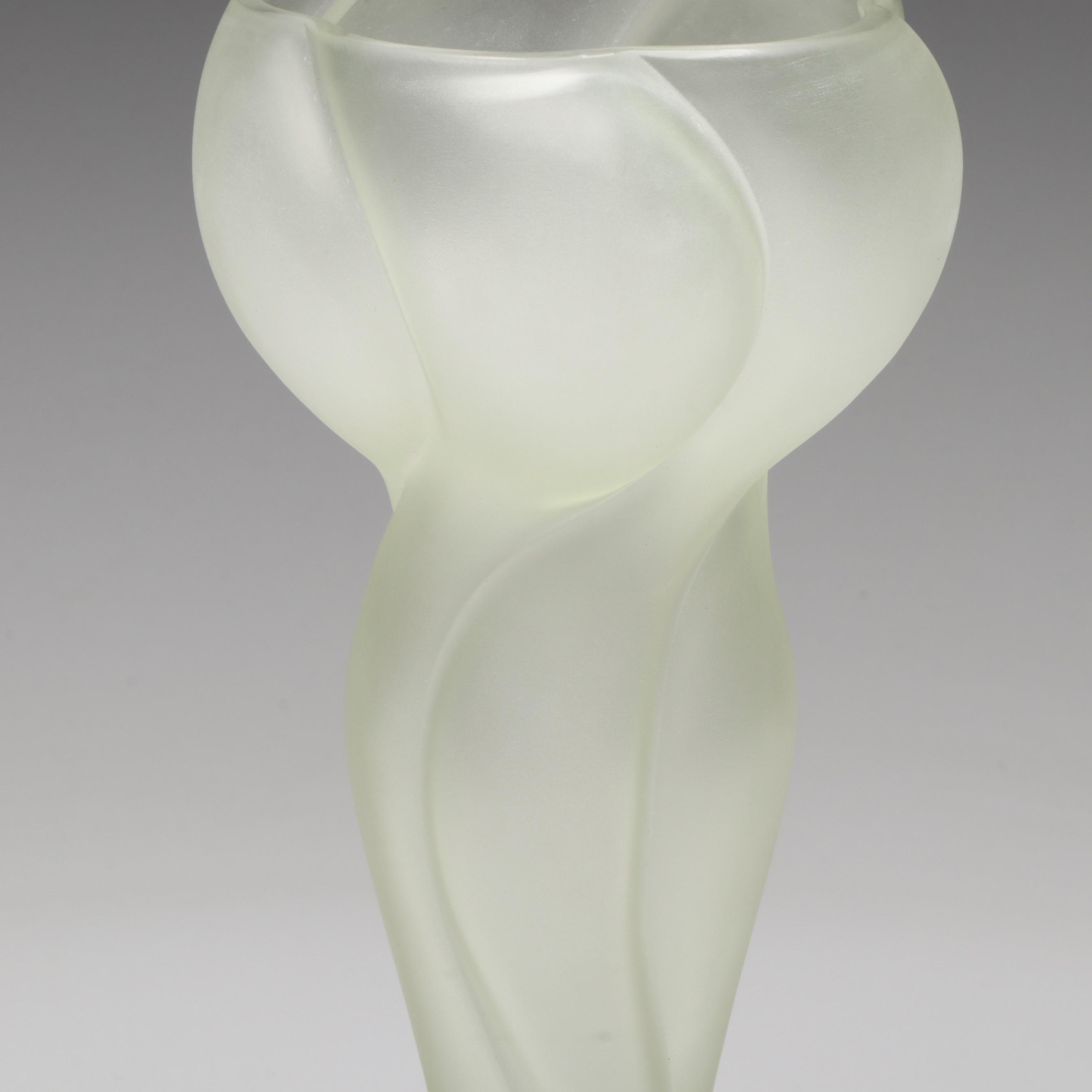 Daum Art Nouveau Style Pate de Verre Satin Glass Vase, 20th Century