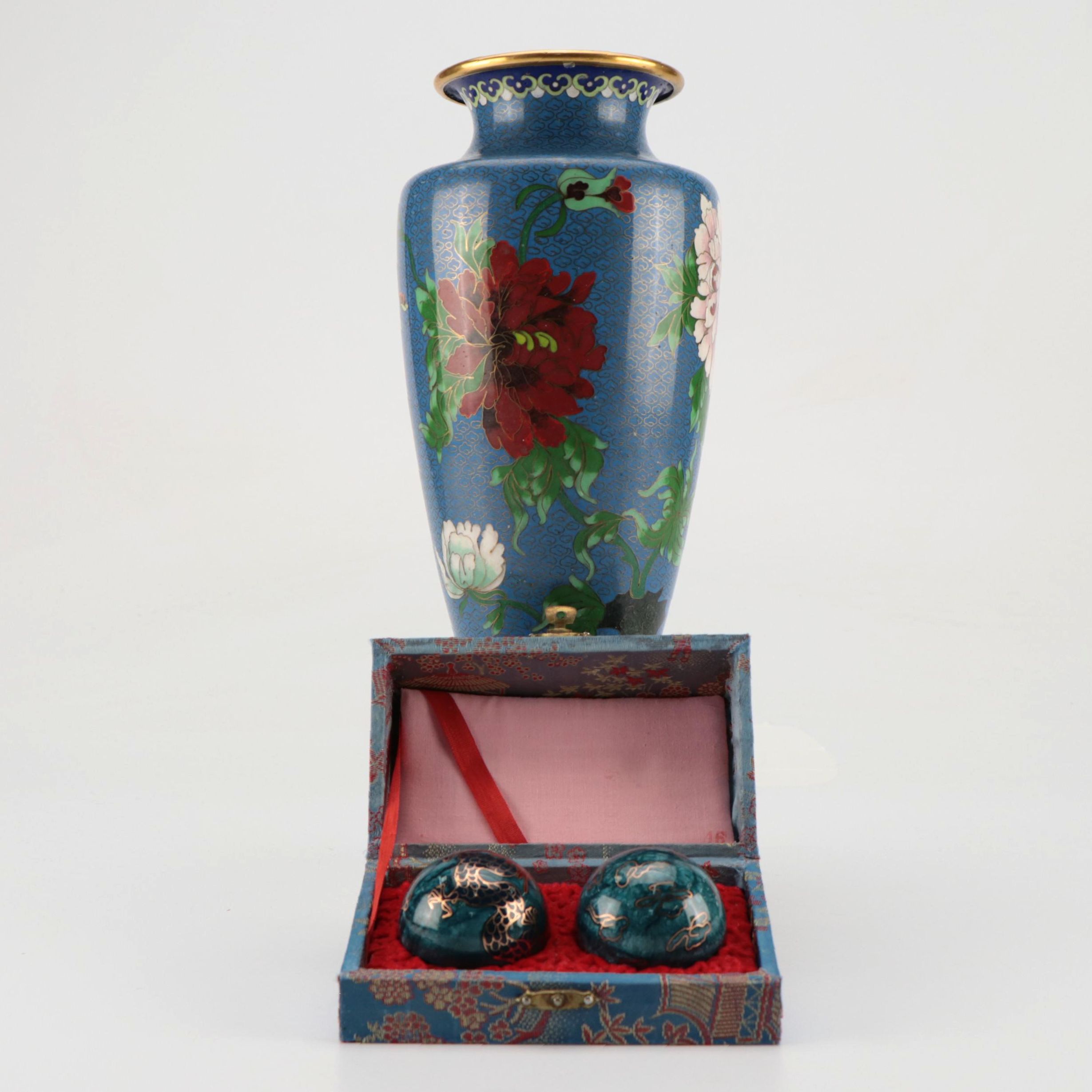 Chinese Cloisonné Blue Floral Vase and Dragon Baoding Balls