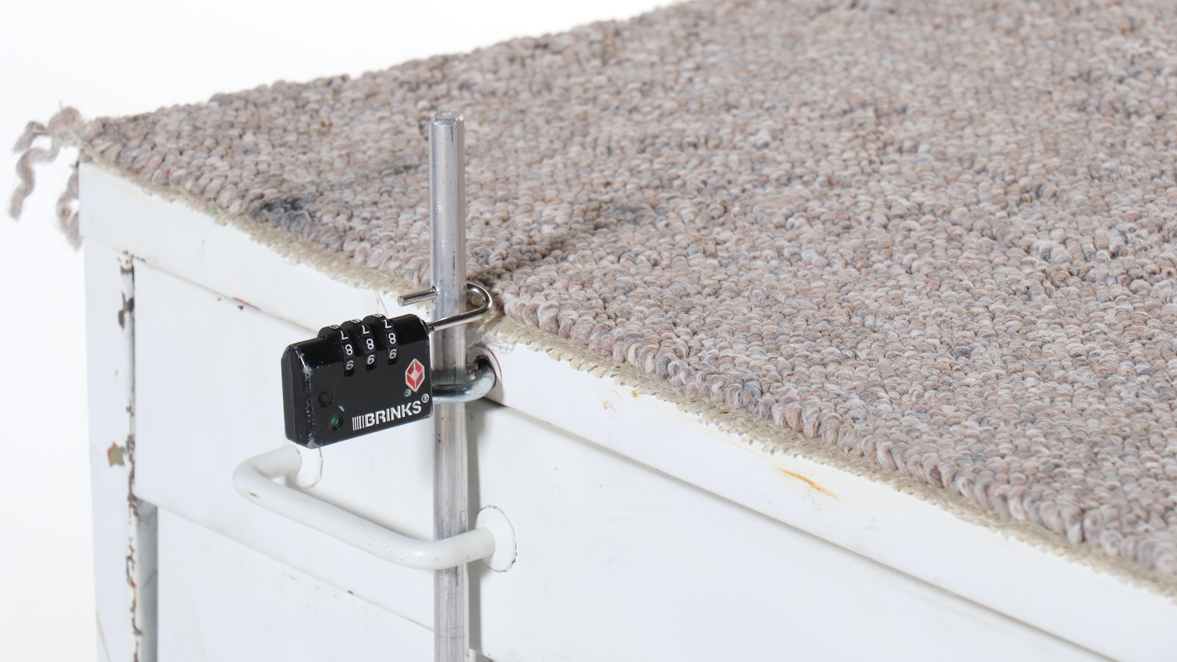 Metal Flat File Cabinet with Locking Mechanism