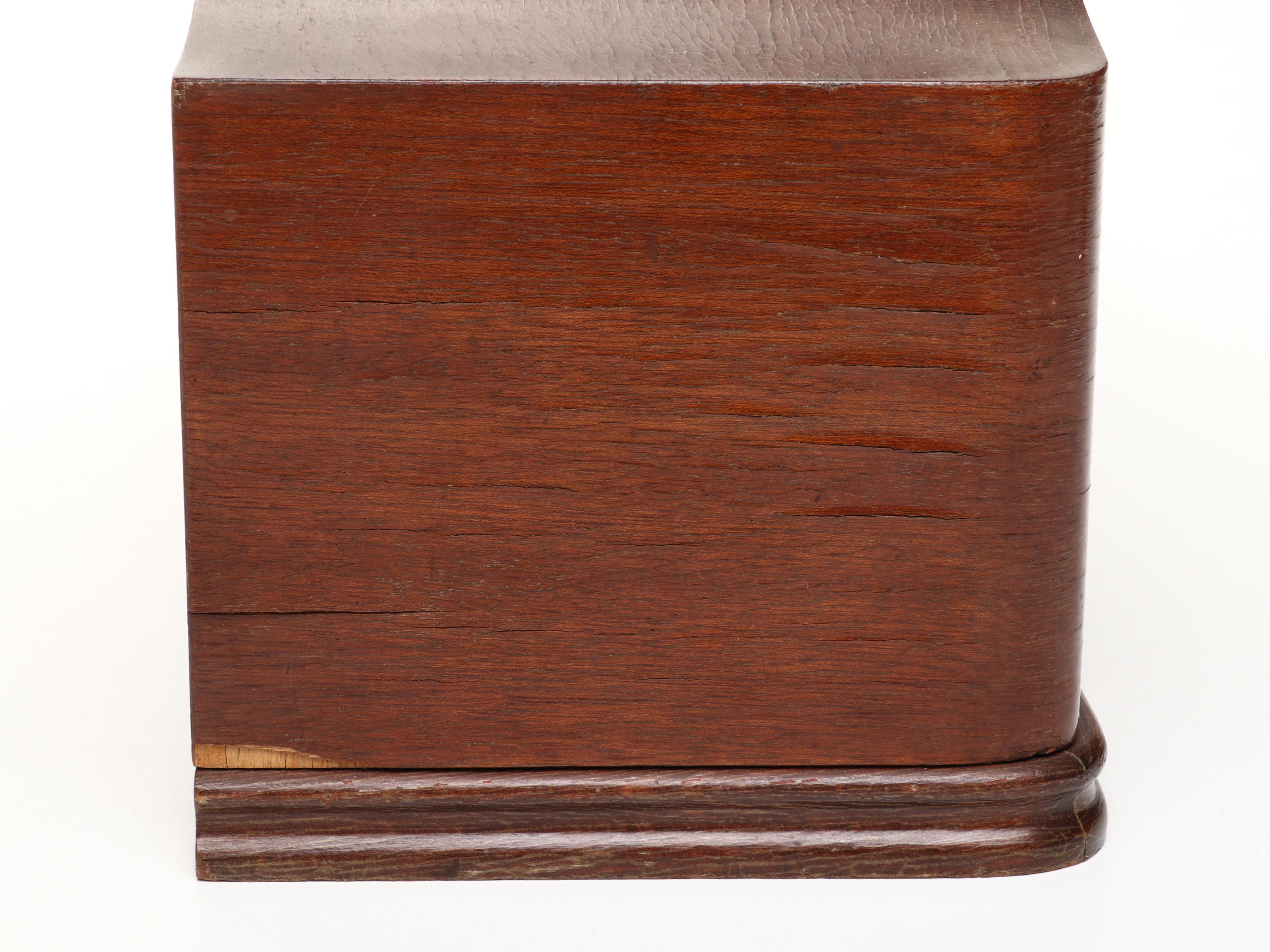 Vedette Wooden Mantel Clock