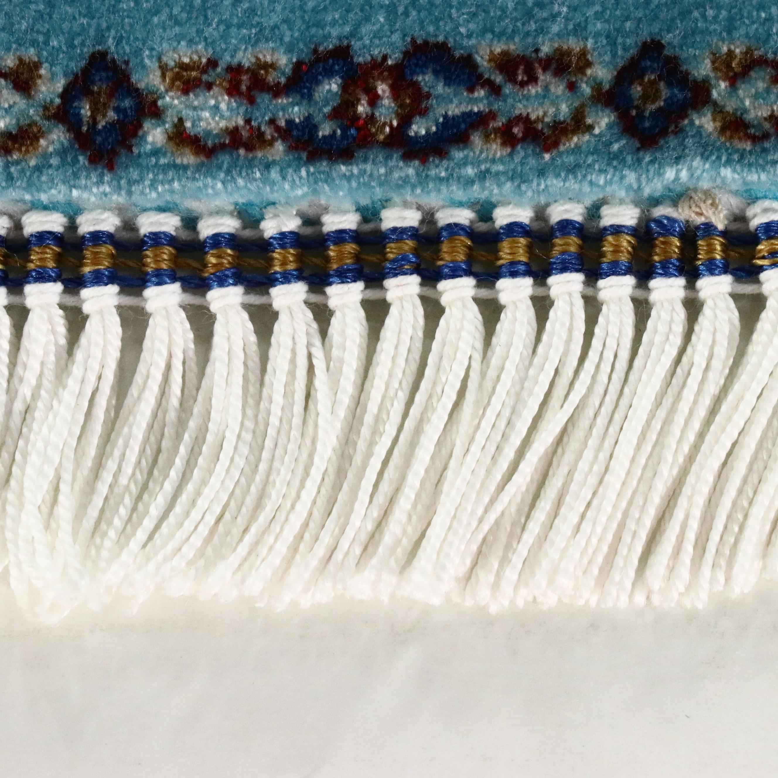 2' x 3'2 Hand-Knotted Turkish Kayseri Bamboo Silk Accent Rug