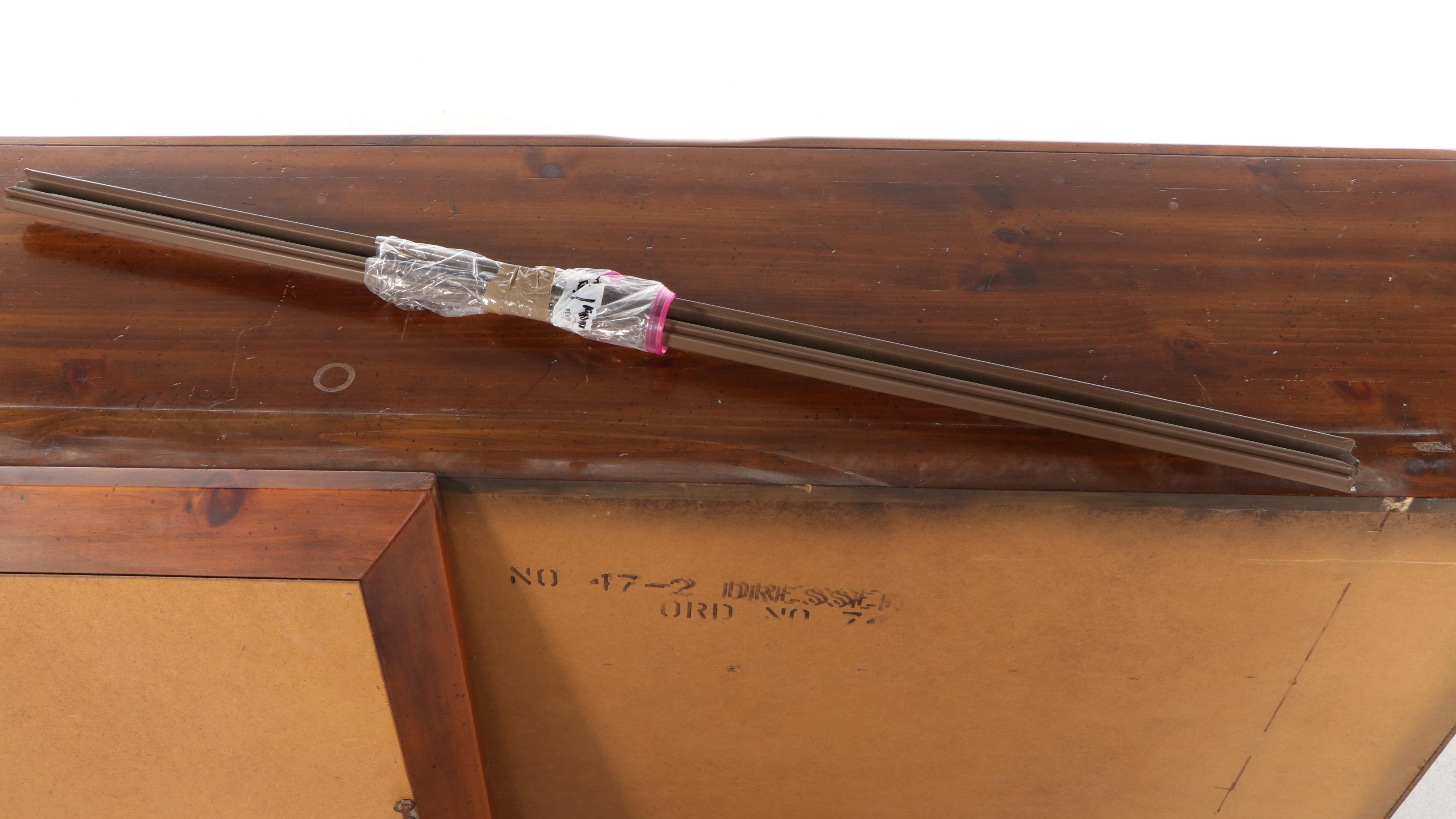 Hooker Furniture Bicentennial Collection Pine Dresser with Mirror, Late 20th C.