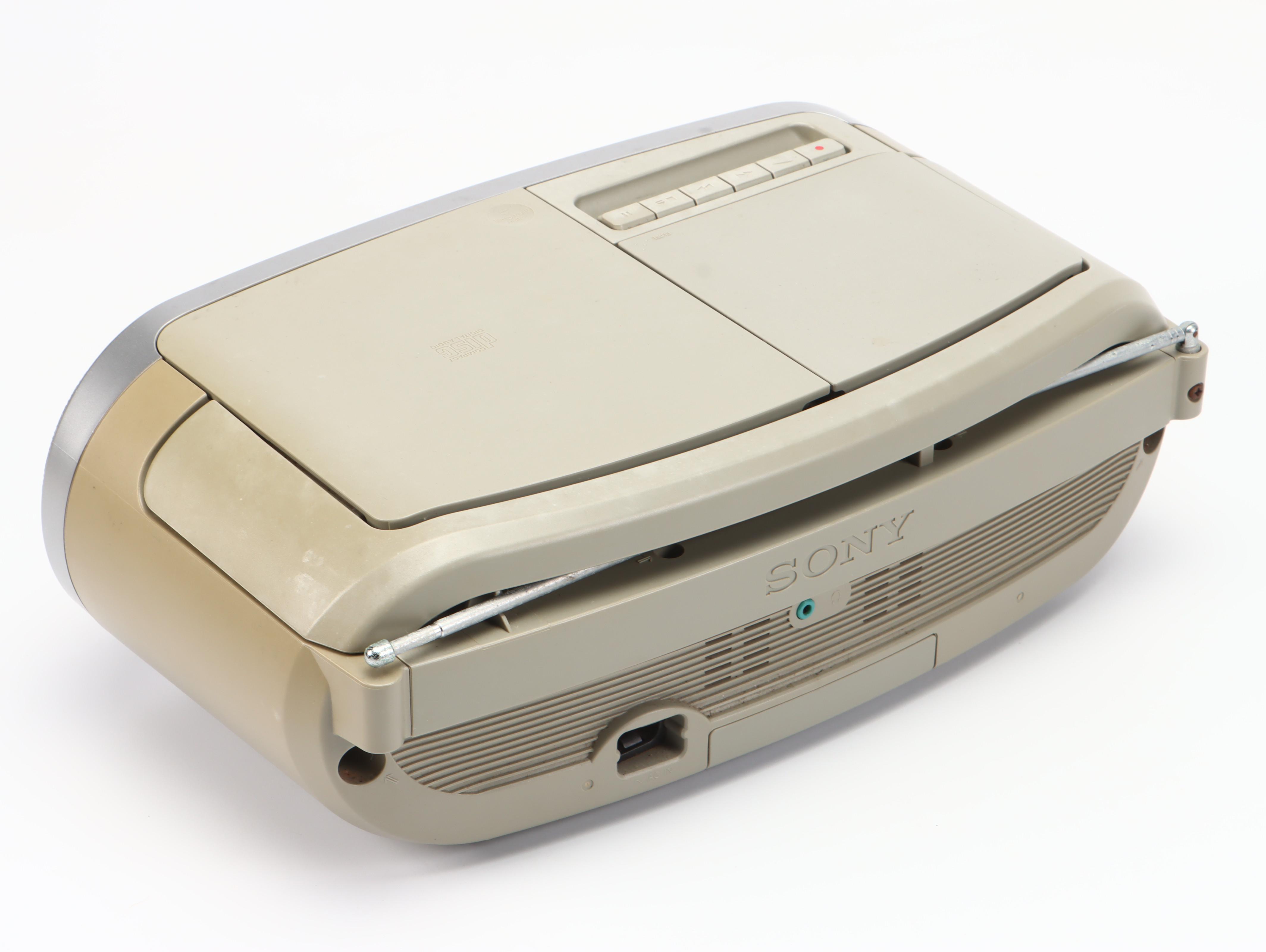 Sony CFD-S05 CD, Radio, and Cassette-Corder with CDs