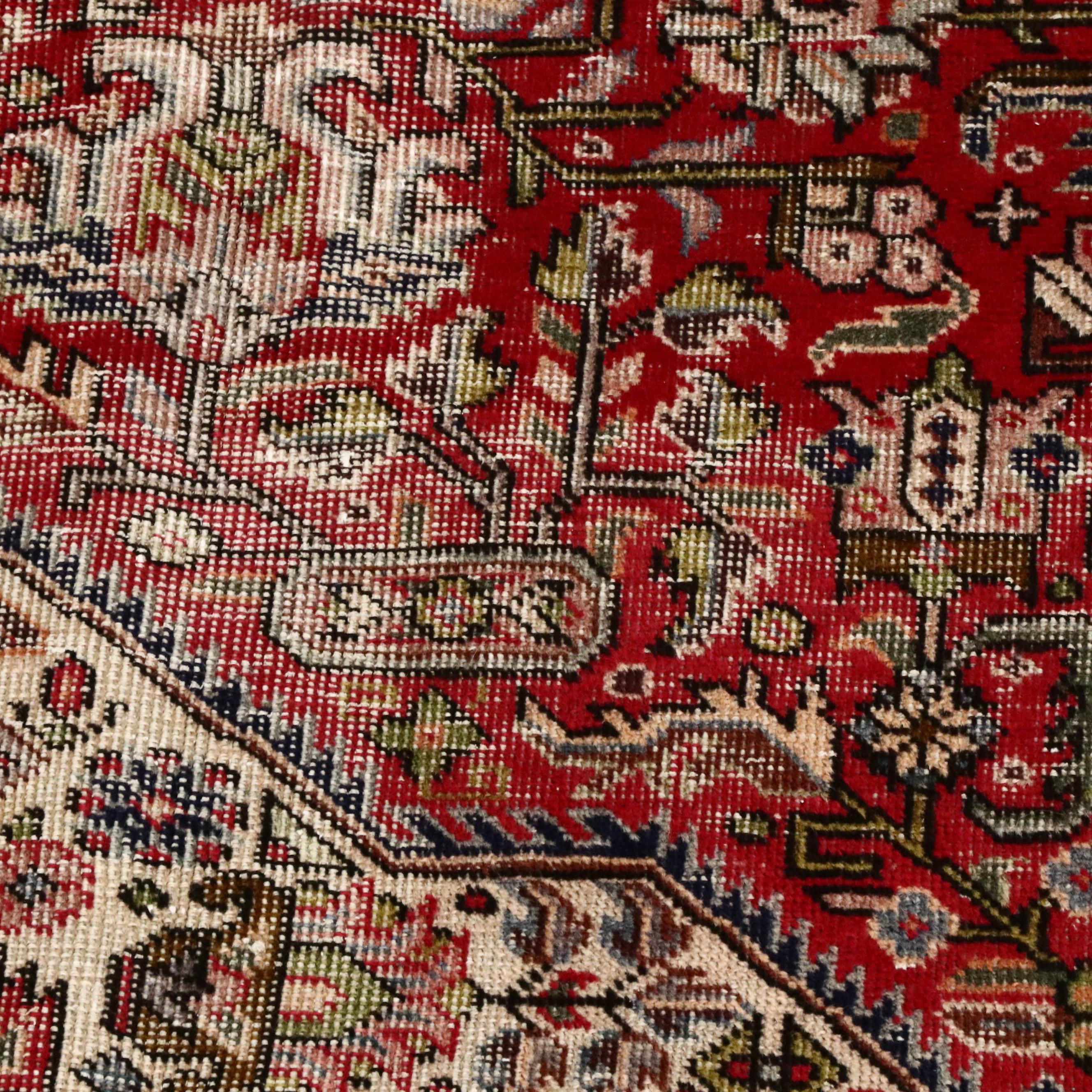 9'9 x 12'5 Hand-Knotted Persian Heriz Room-Sized Rug