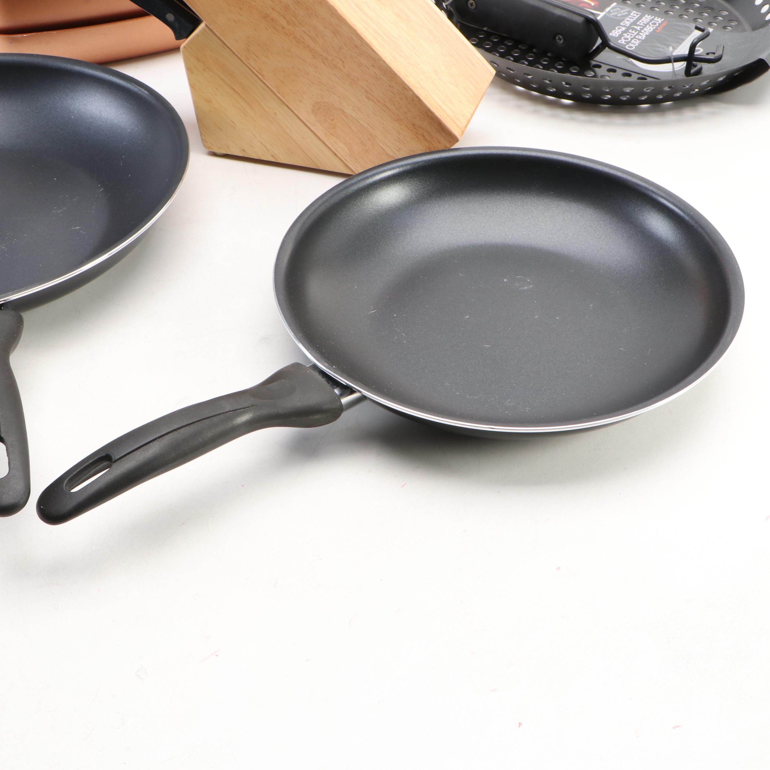 Copper Chef Deep Square Copper Pan with Other Kitchenware