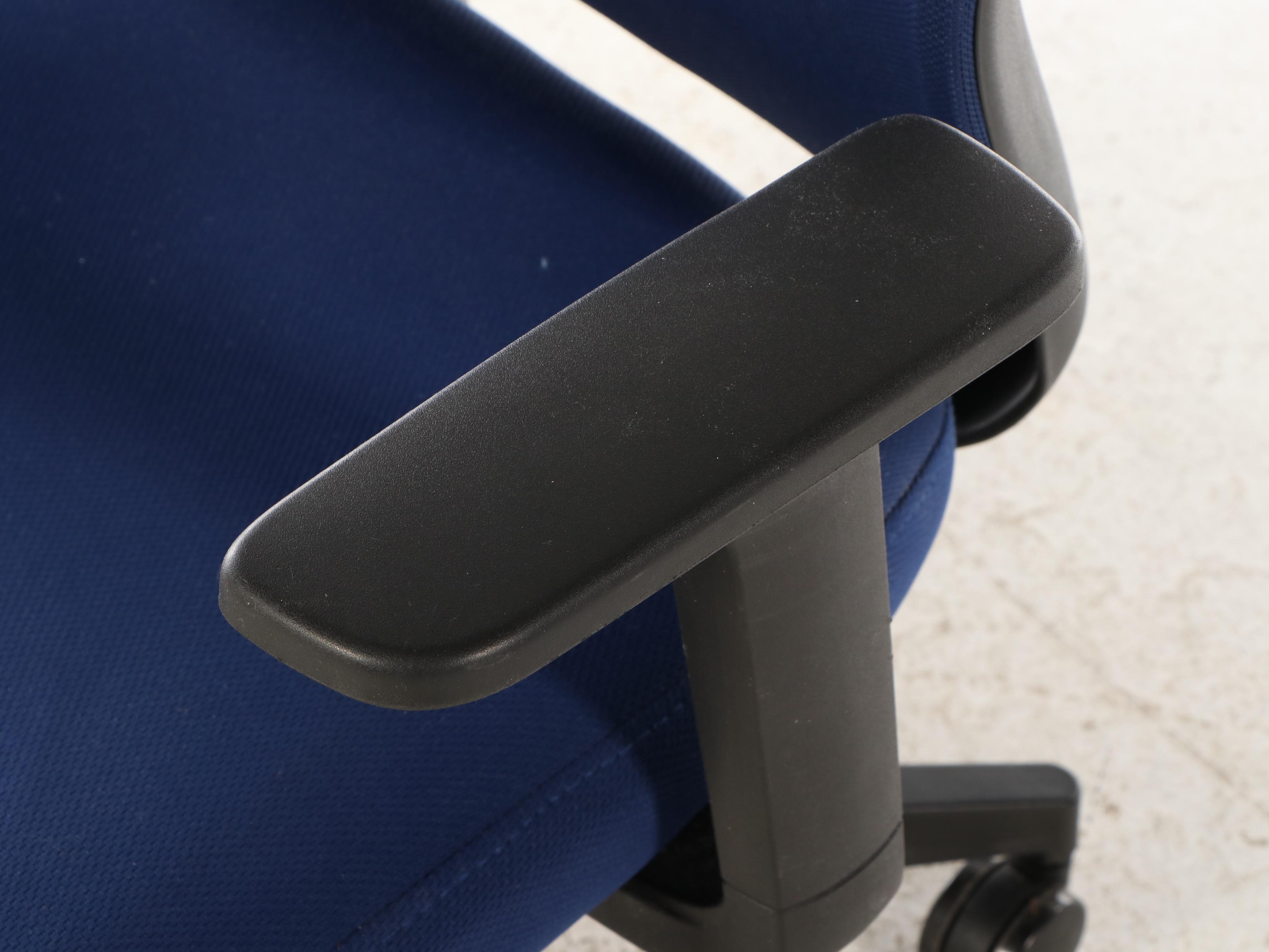Worklife Brands Blue Mesh Upholstered Office Chair