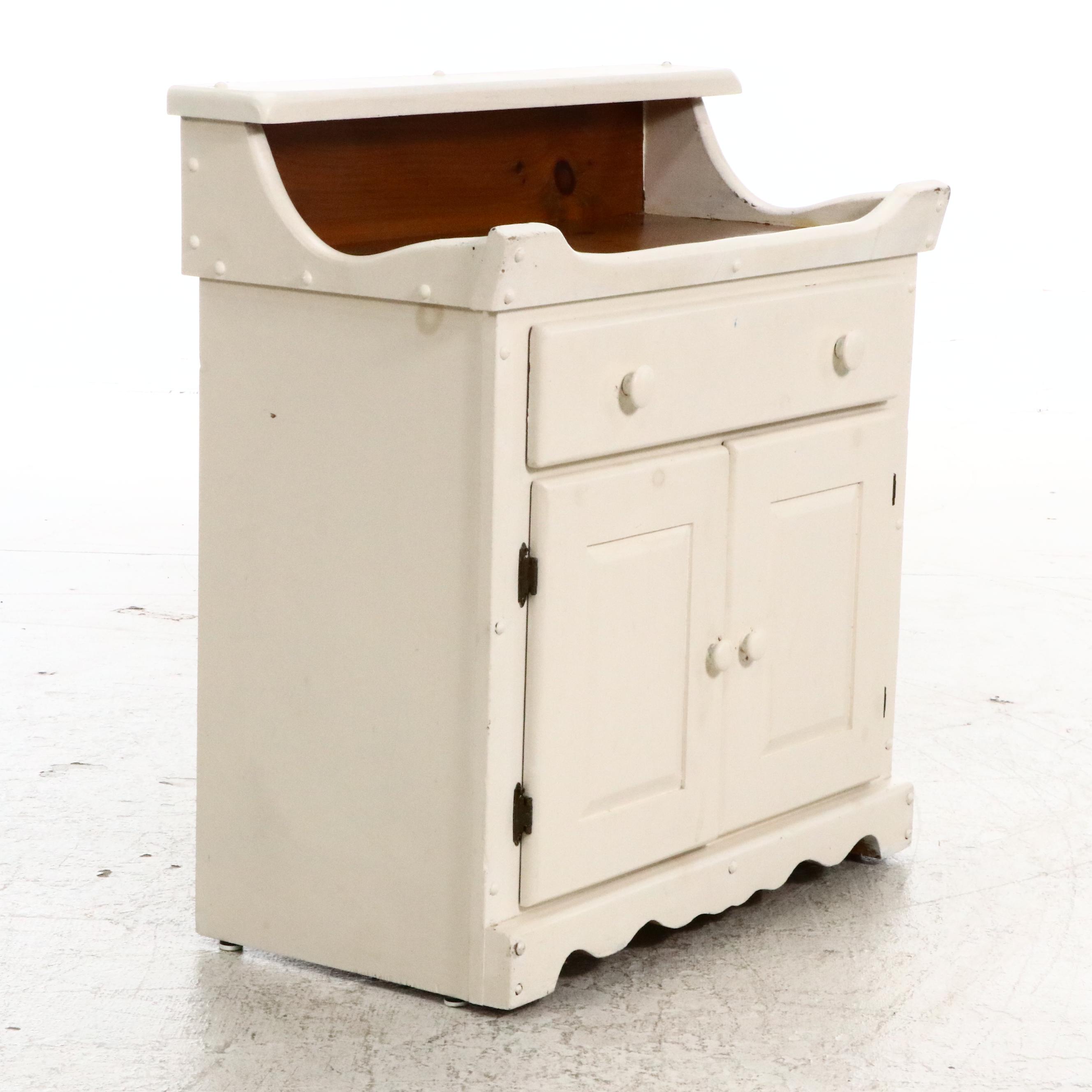 Early American Style Parcel-Painted Pine Washstand, 20th Century
