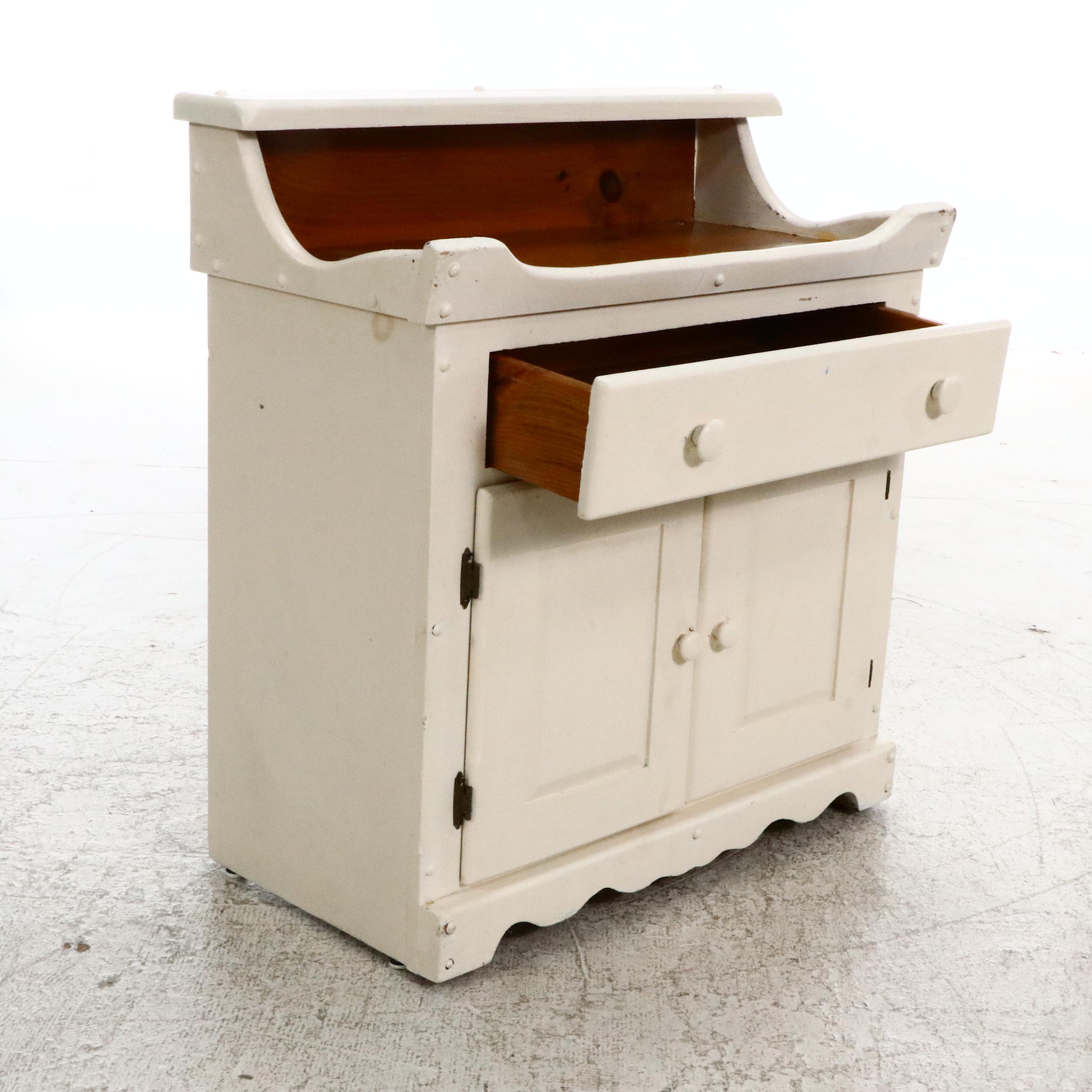 Early American Style Parcel-Painted Pine Washstand, 20th Century