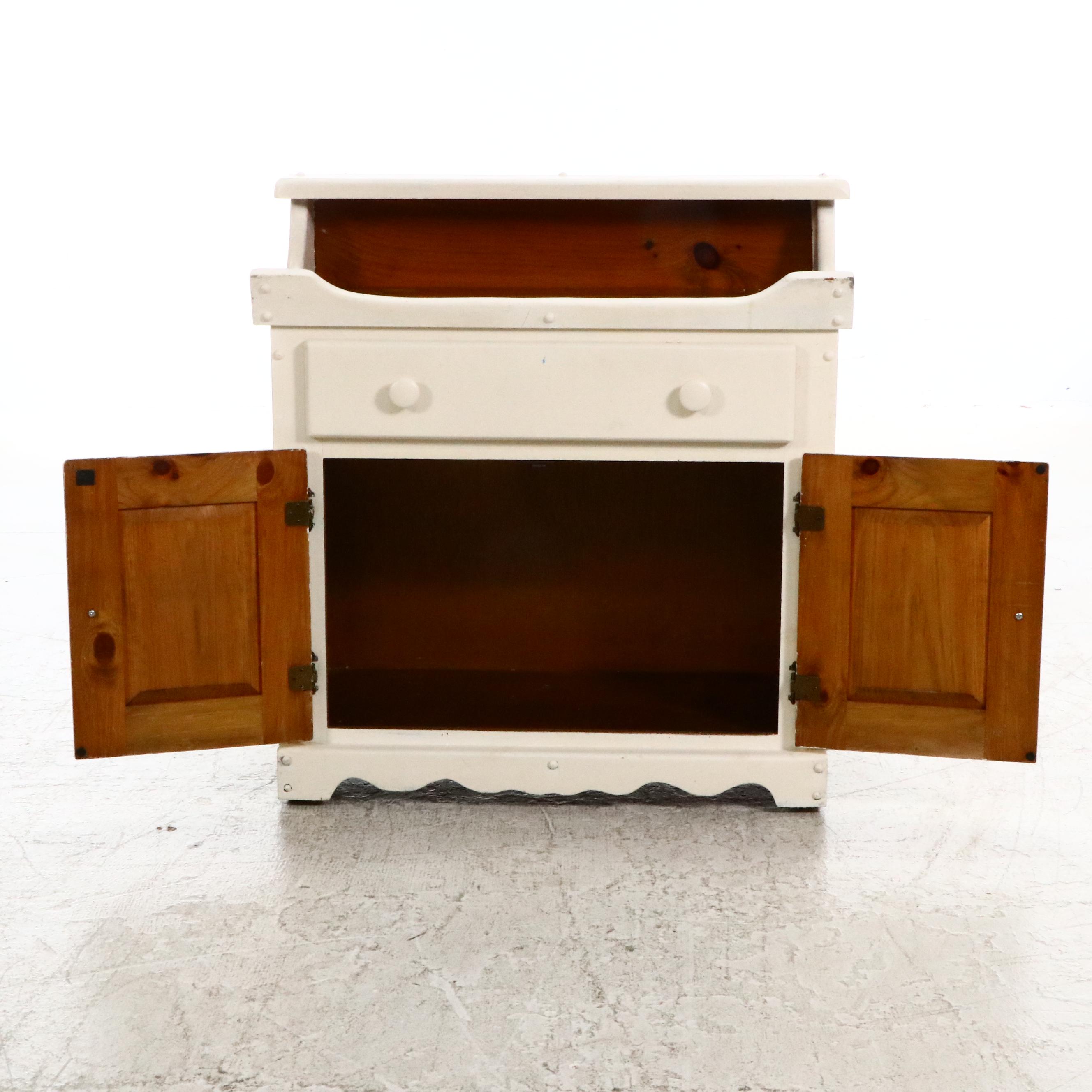 Early American Style Parcel-Painted Pine Washstand, 20th Century