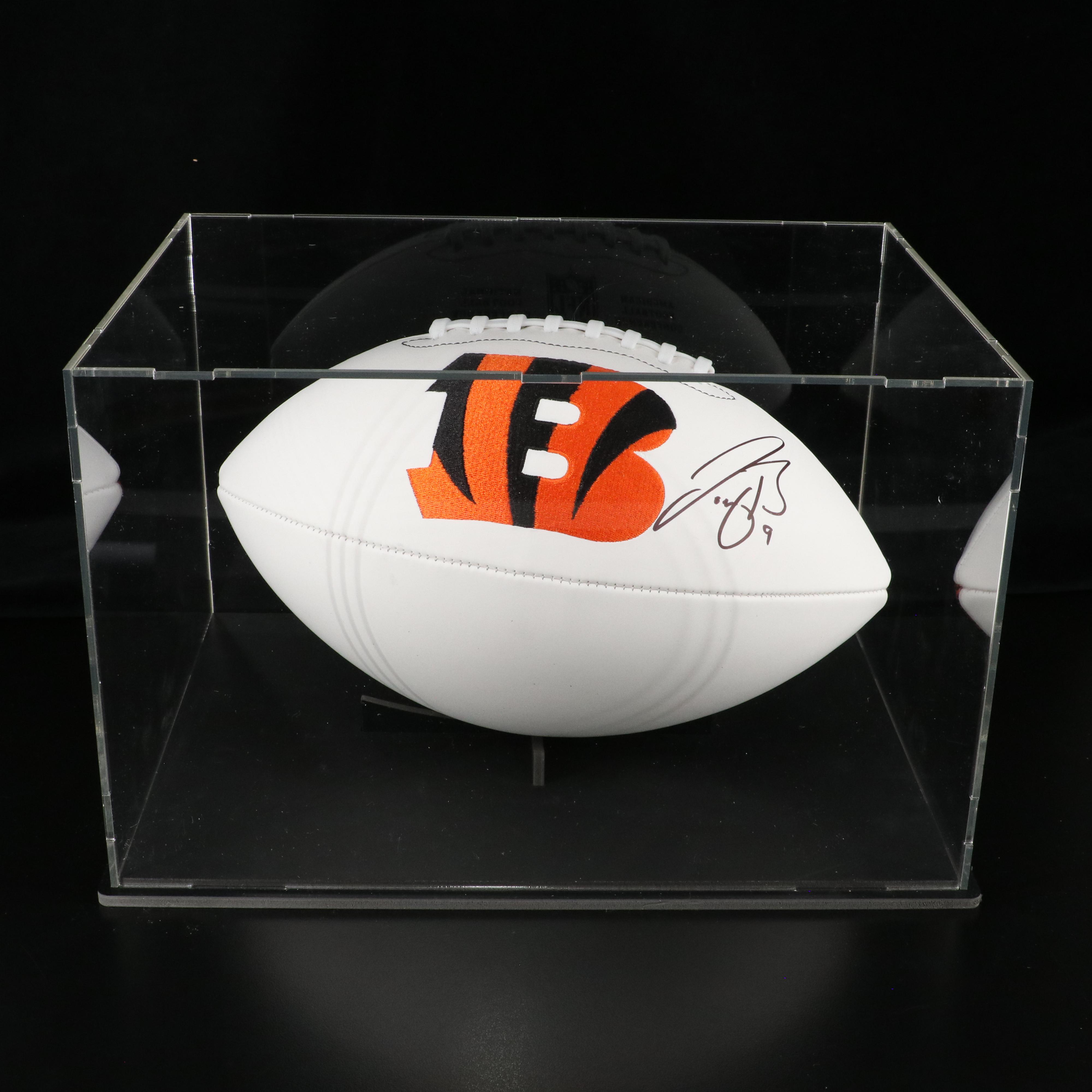Joe Burrow Signed Cincinnati Bengals Football with Display